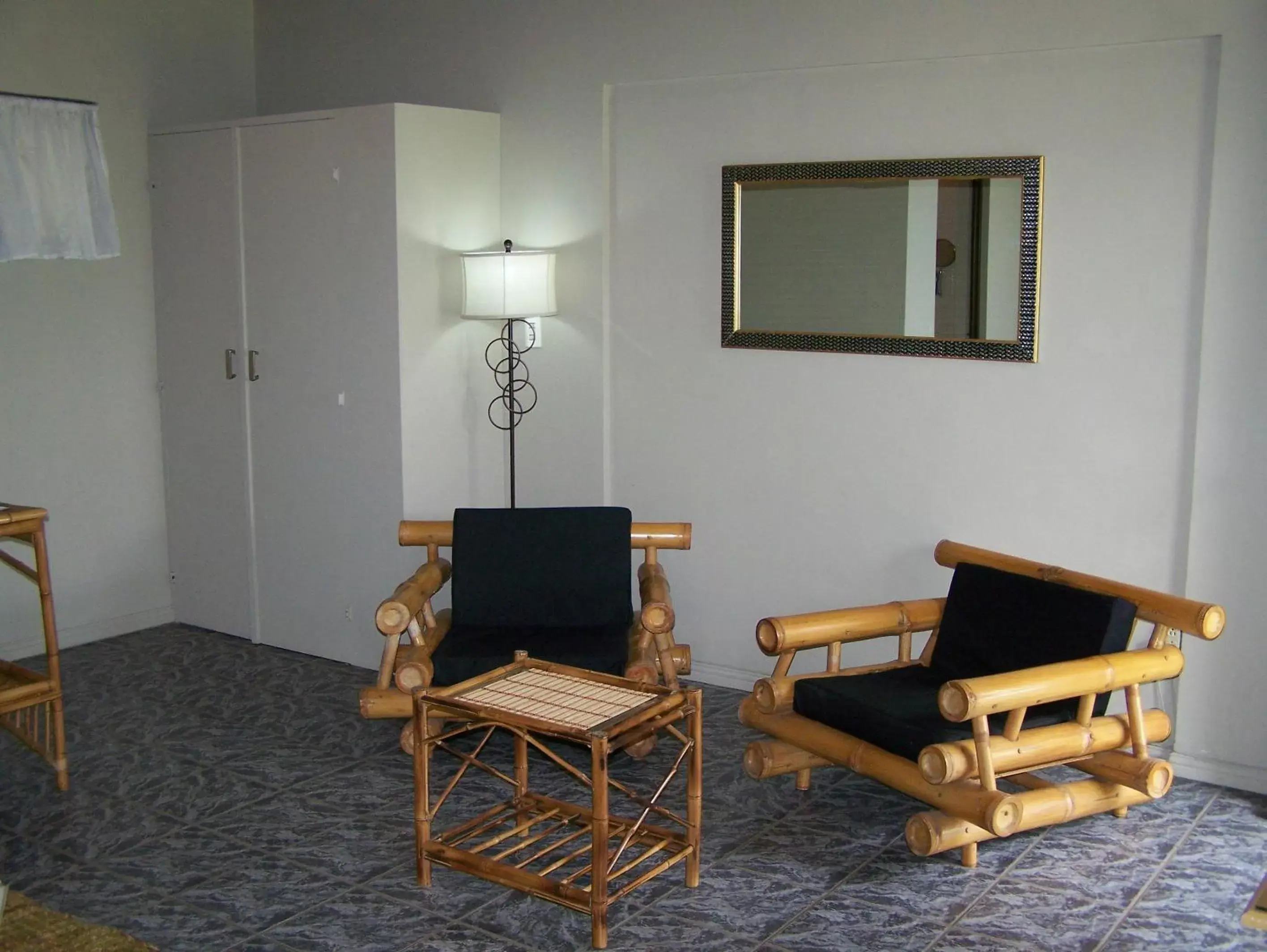 Decorative detail, Seating Area in Vista Canyon Inn