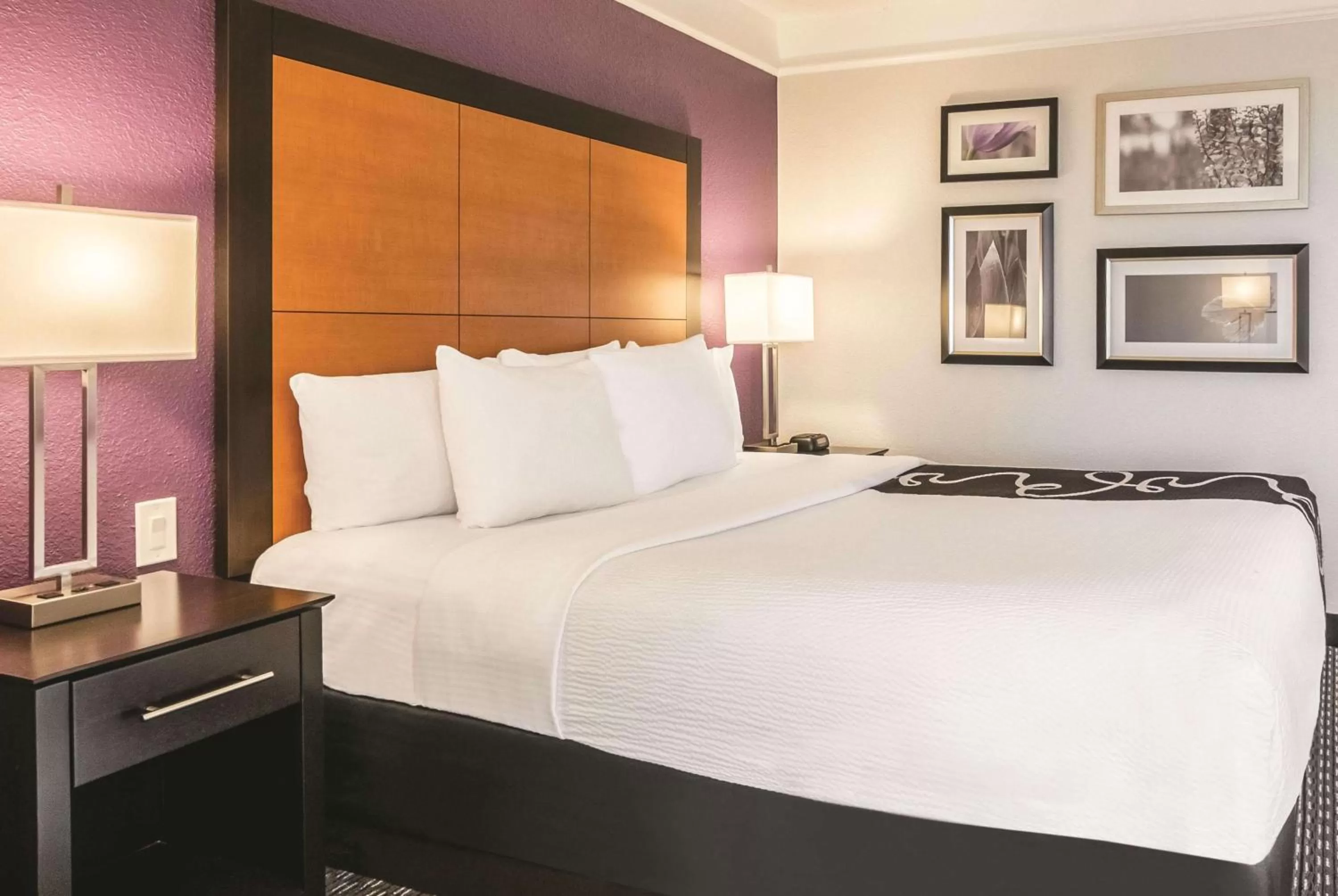 Photo of the whole room, Bed in La Quinta by Wyndham Orlando Airport North - Free Airport Shuttle!