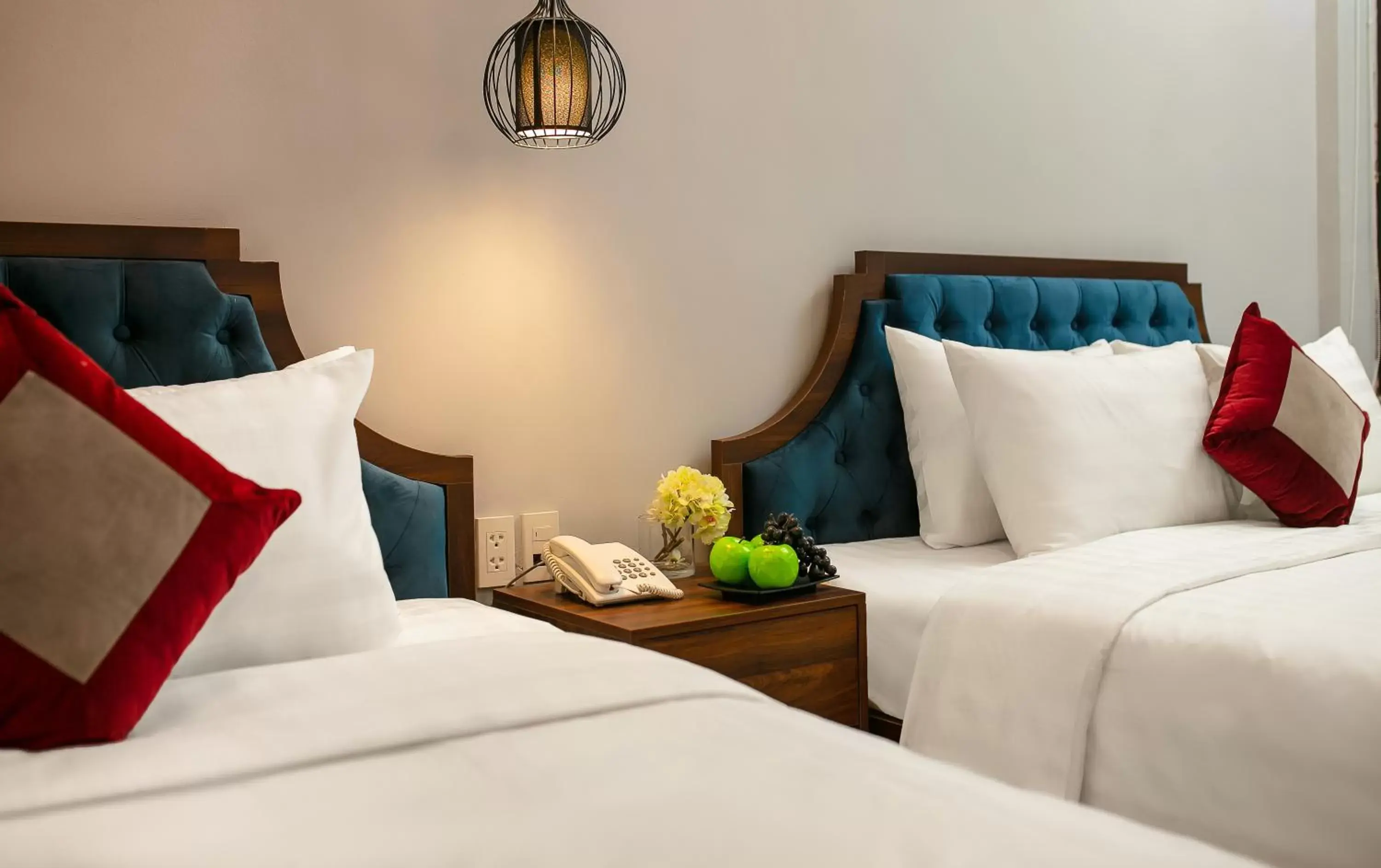 Bed in Sonata Premier Hotel & Spa