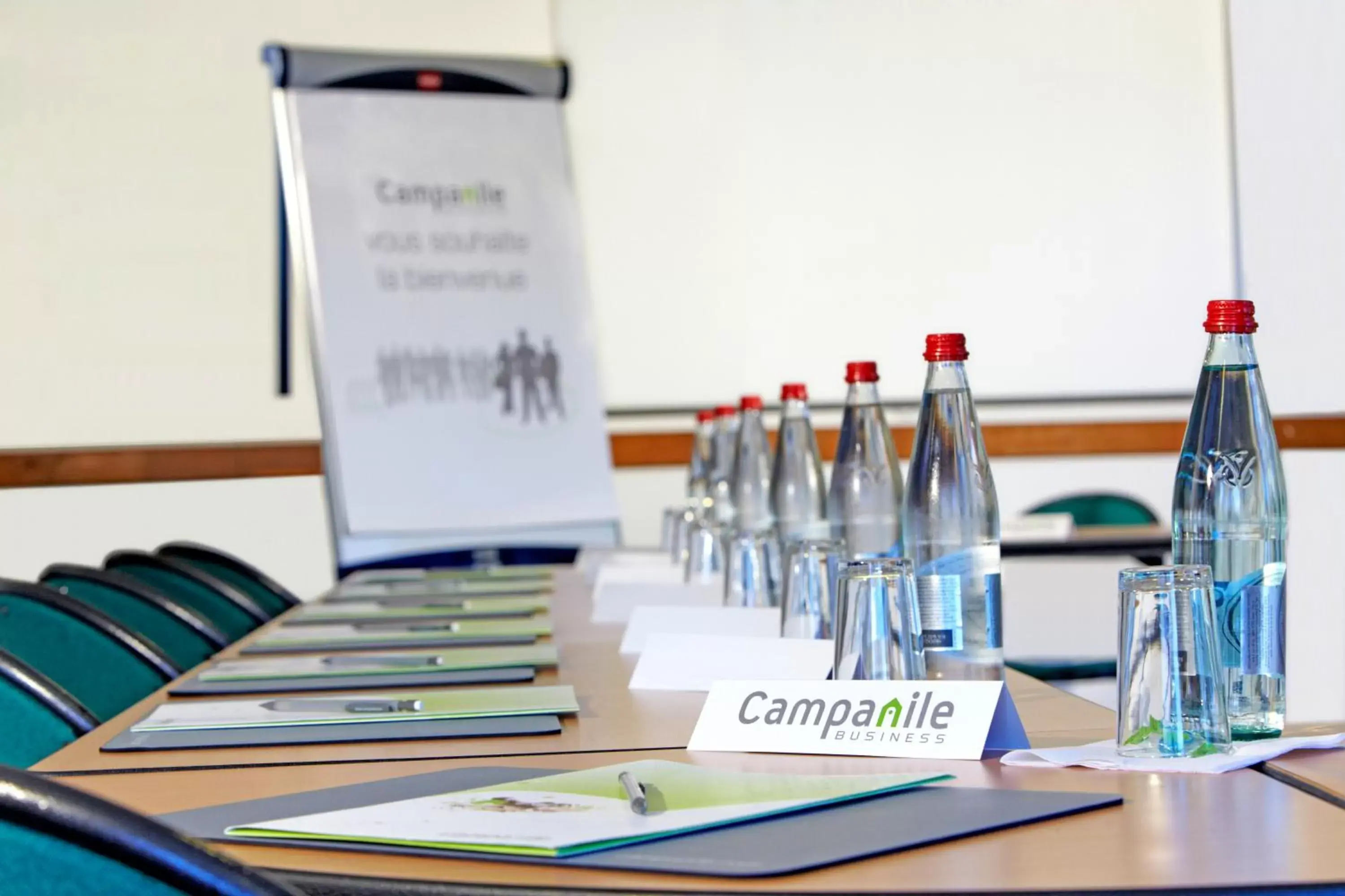 Business facilities in Campanile Calais