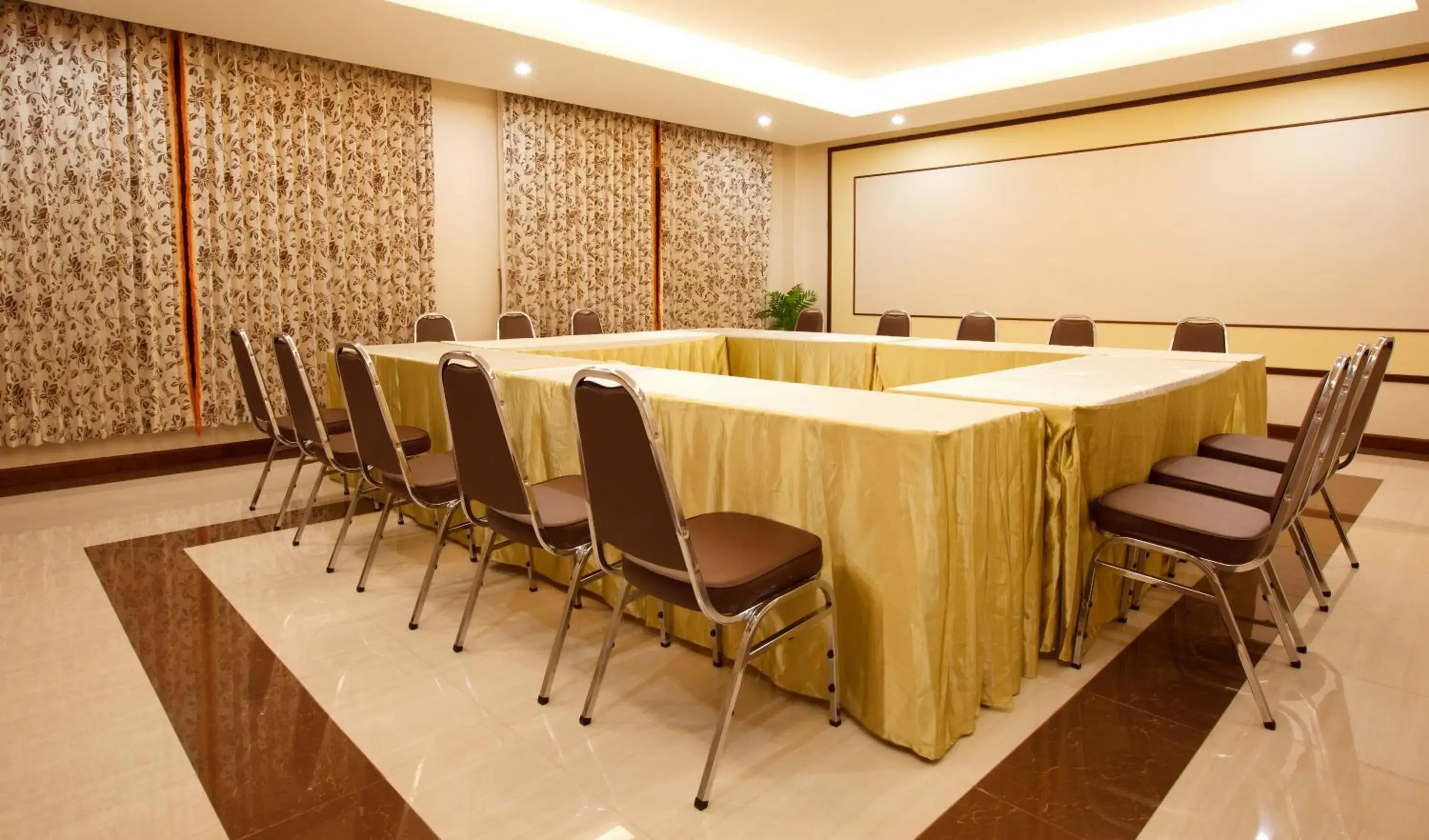 Meeting/conference room in Chawalun Resort