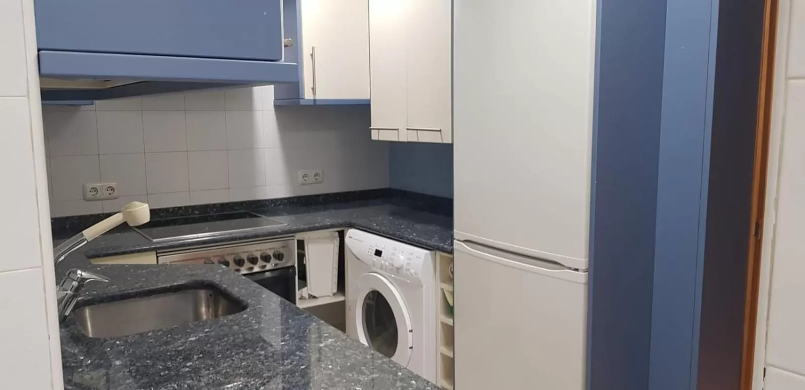 Kitchen/Kitchenette in Rooms San Marcos