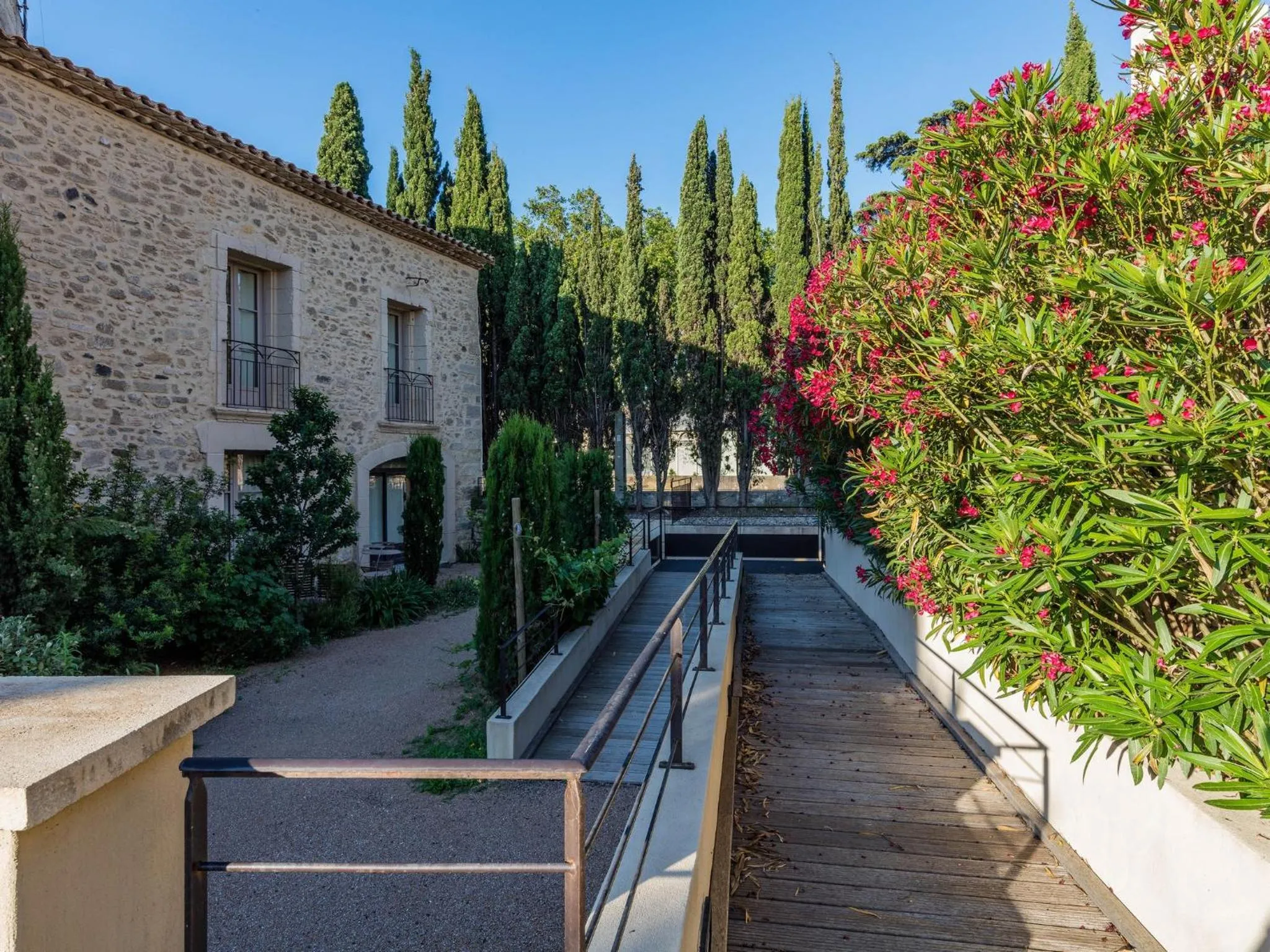 Garden in Garrigae Distillerie de Pezenas - Hotellerie & Spa