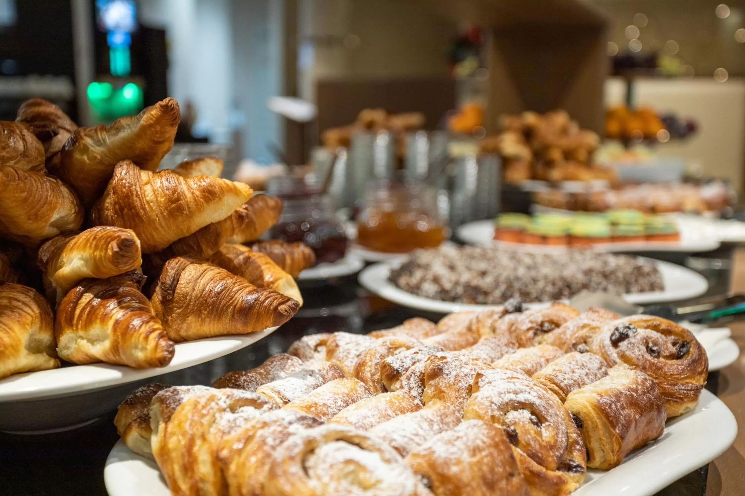 Food and drinks in Hotel Royal Prague