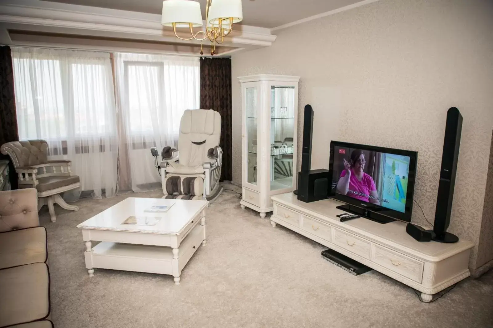 TV and multimedia, TV/Entertainment Center in Hotel Megalos