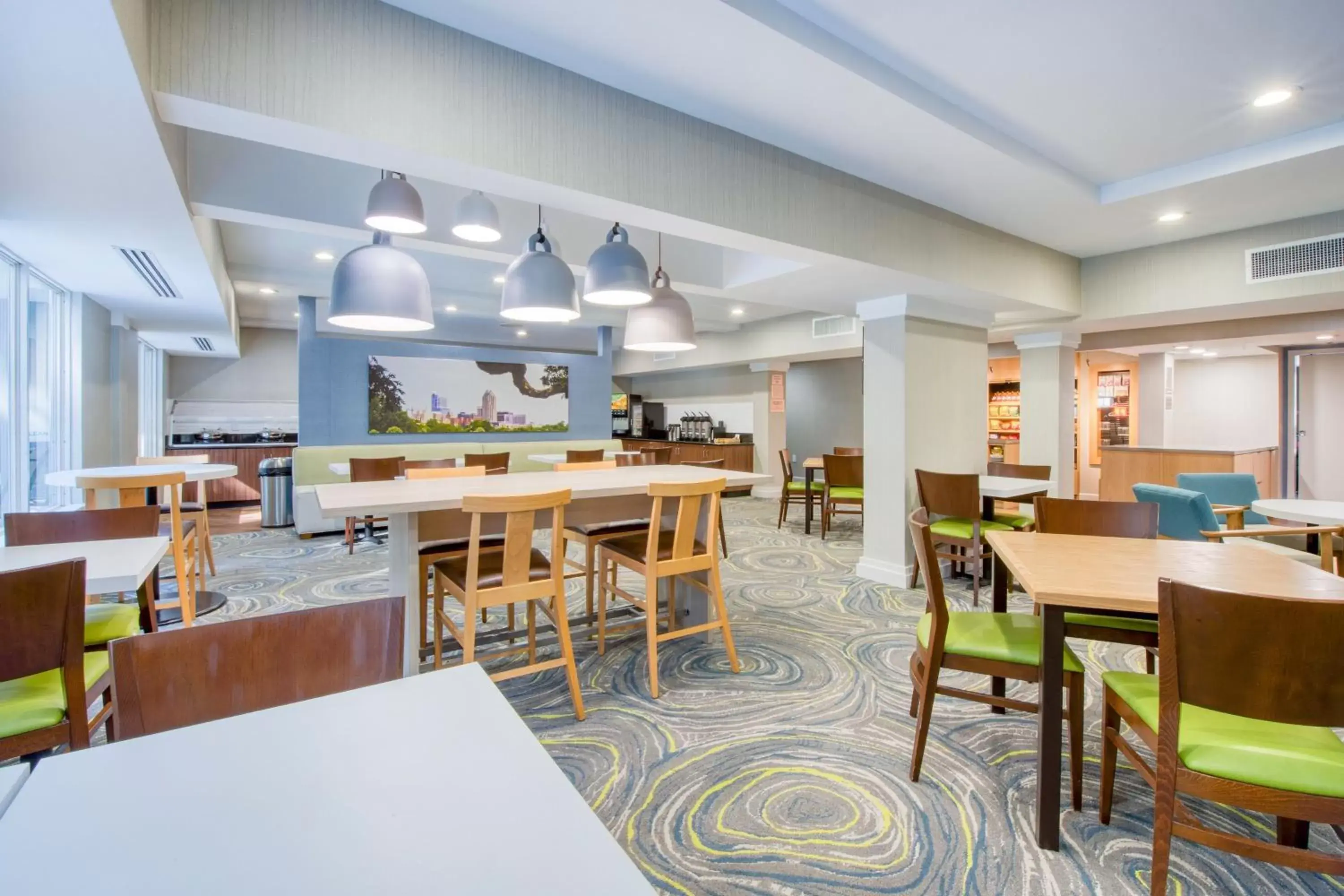 Restaurant/Places to Eat in Fairfield Inn & Suites Raleigh Crabtree Valley