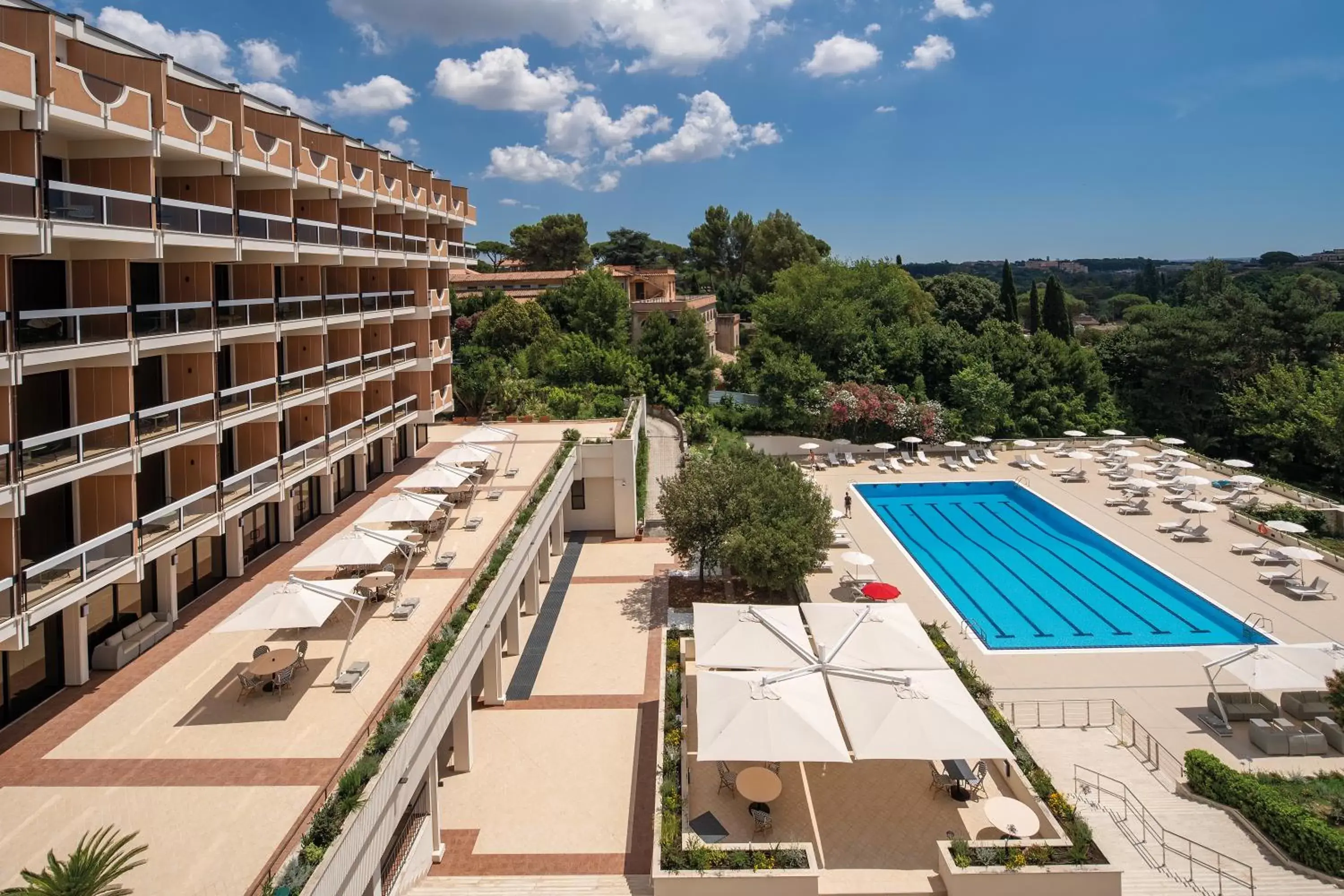 Balcony/Terrace, Pool View in Hotel Villa Pamphili Roma