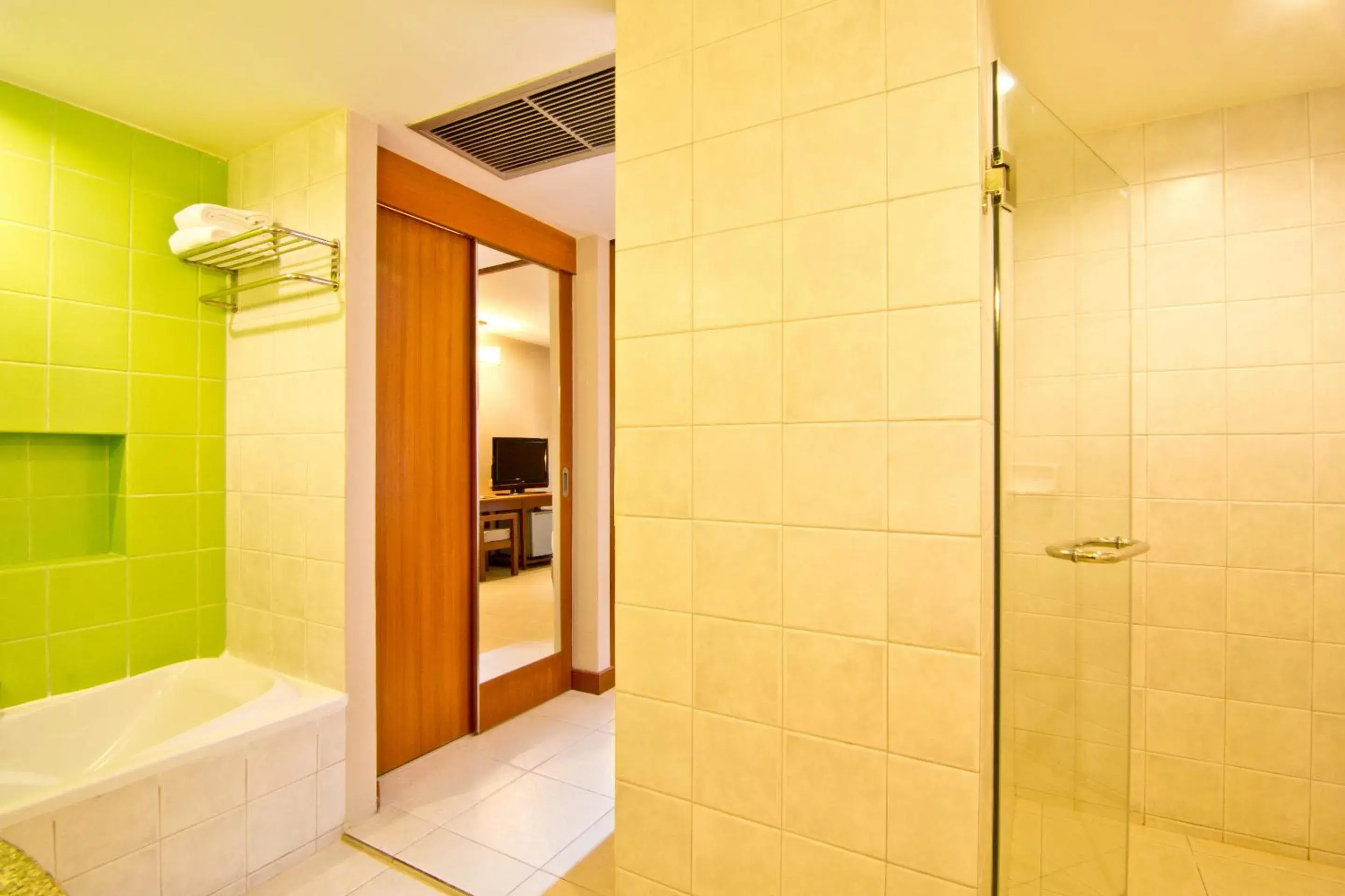 Bathroom in The Green Park Resort - SHA Extra Plus