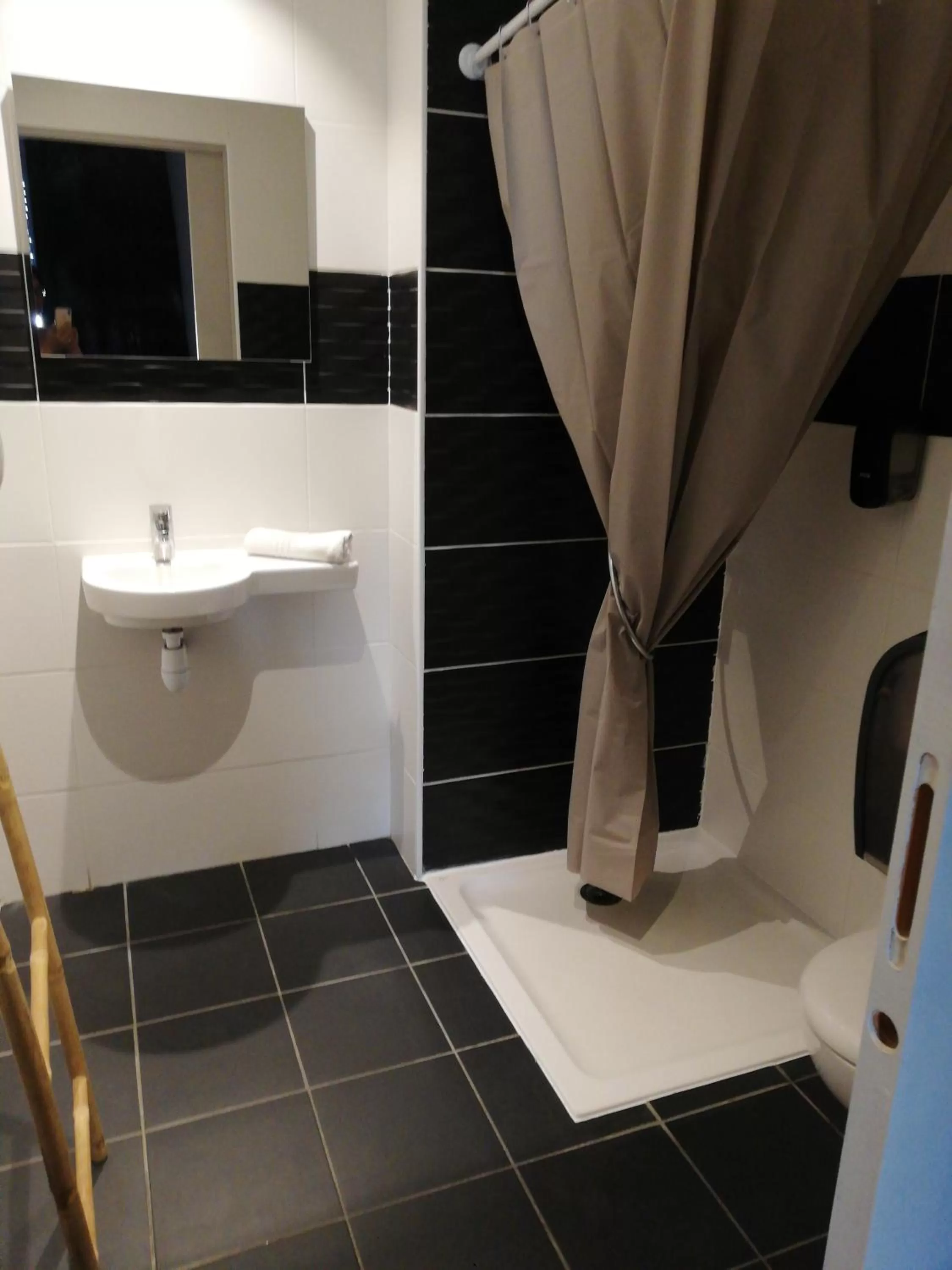 Bathroom in LE PATIO