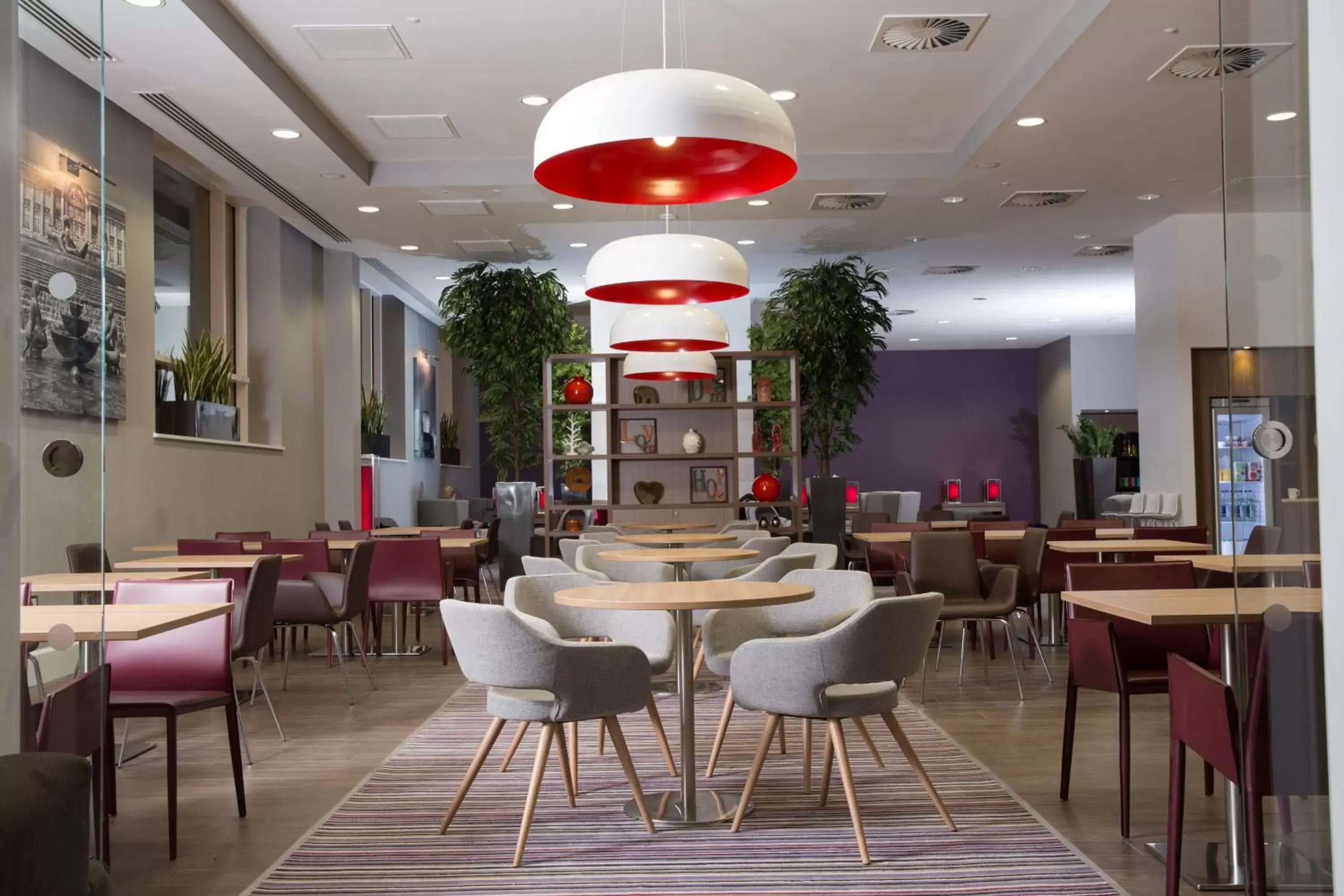 Breakfast, Restaurant/Places to Eat in Staybridge Suites Birmingham, an IHG Hotel