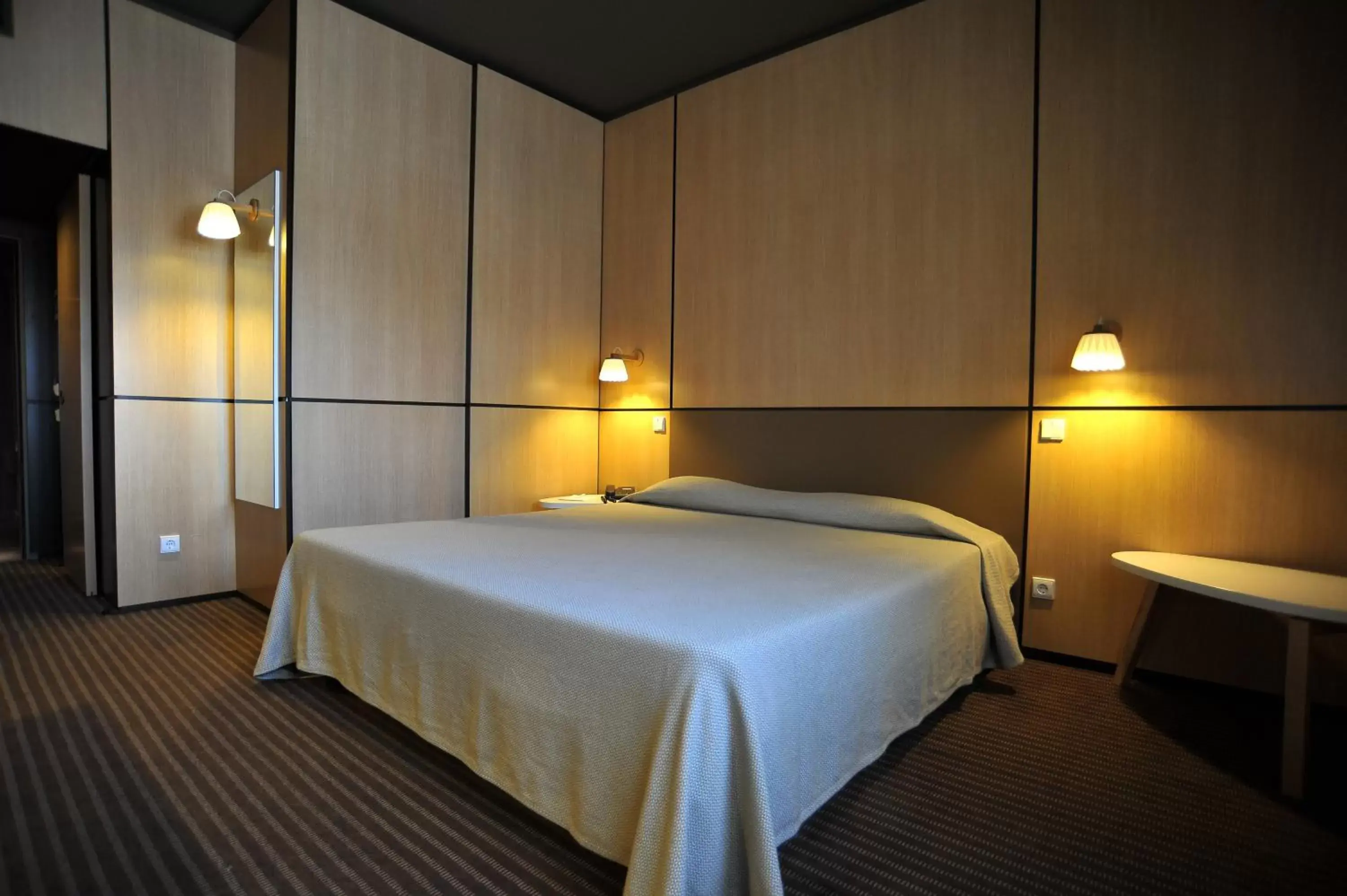 Bedroom, Bed in Axis Vermar Conference & Beach Hotel