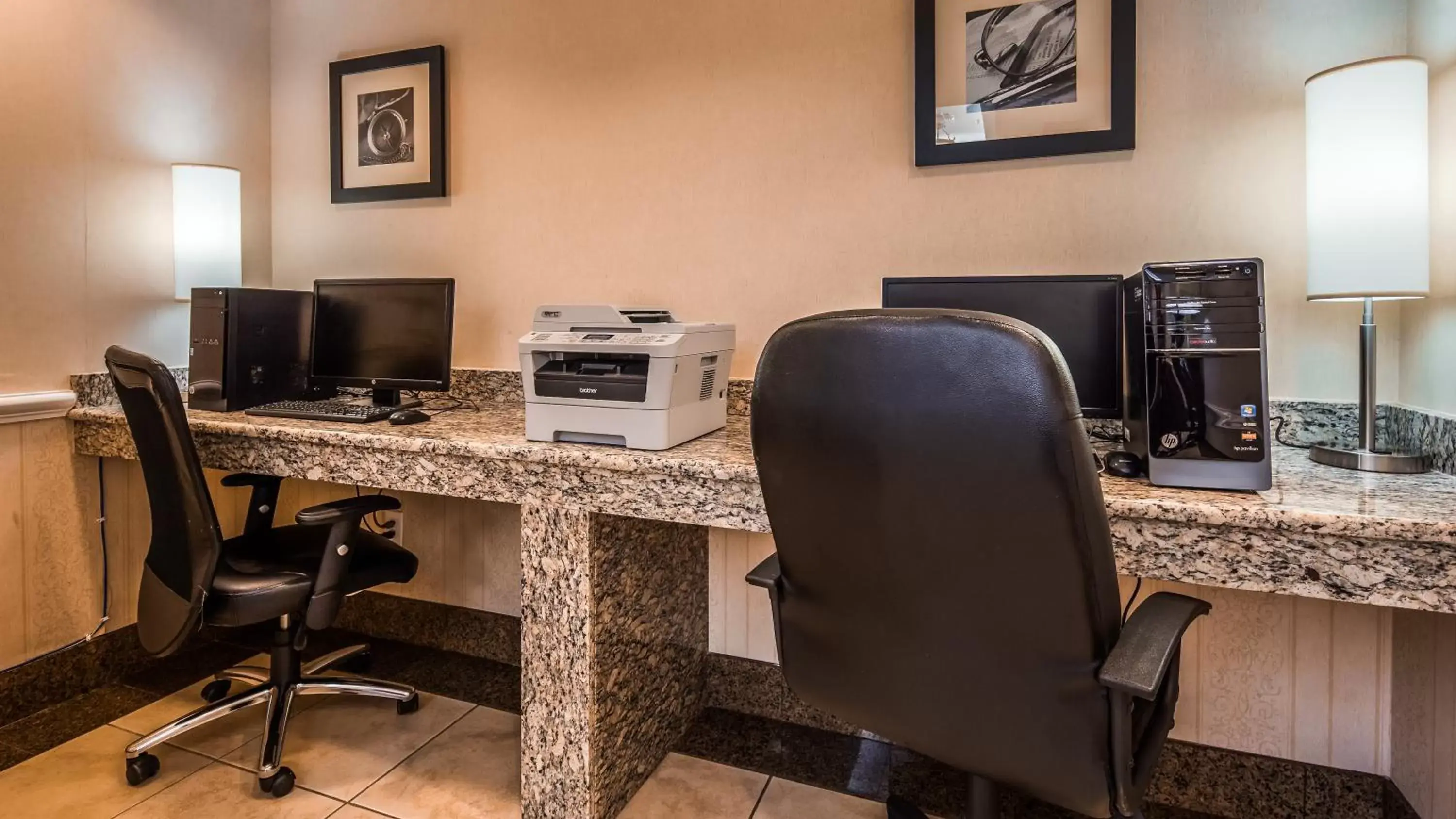 Business Area/Conference Room in Best Western Plus Waxahachie Inn & Suites