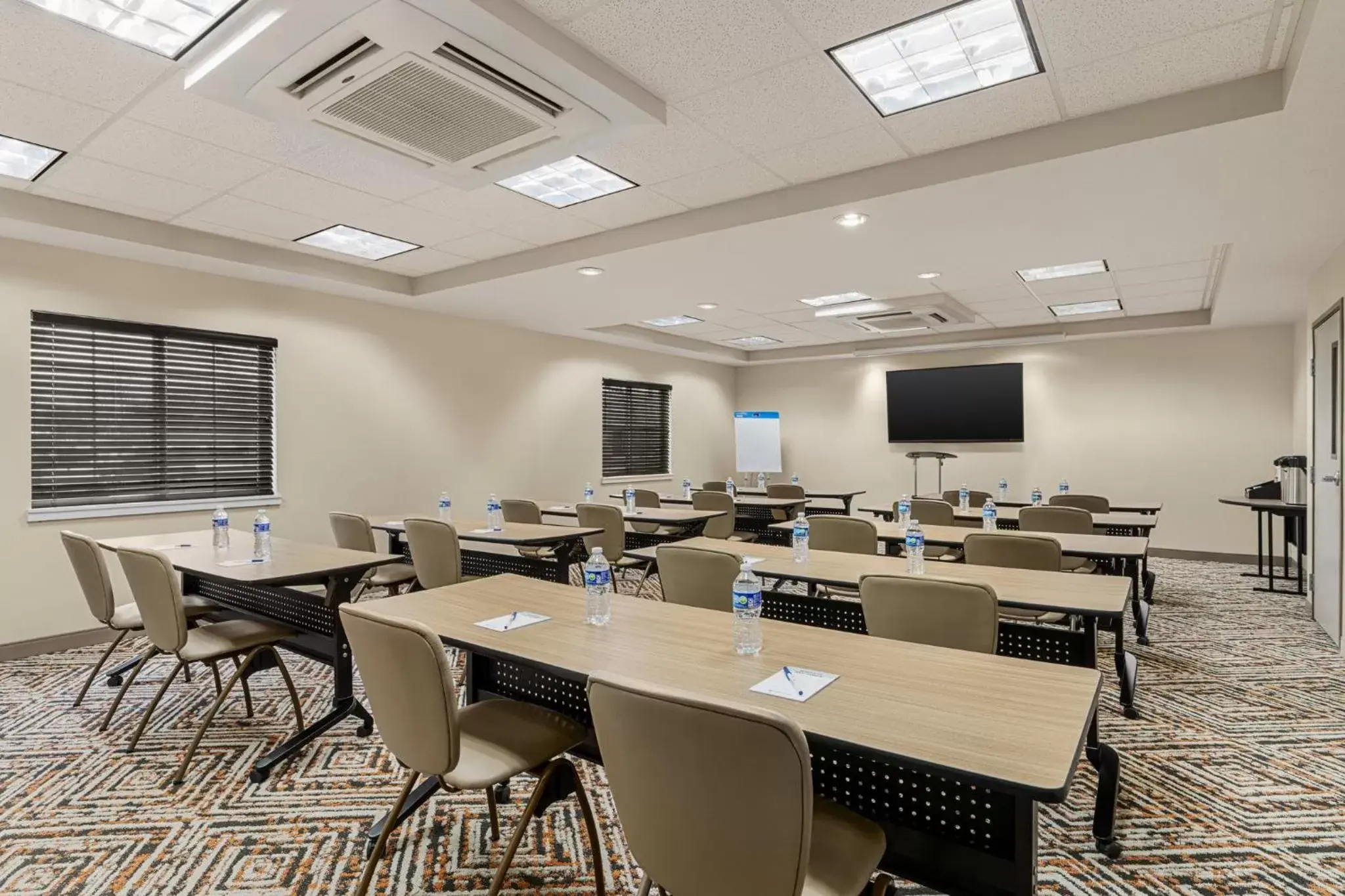 Meeting/conference room in Candlewood Suites Boise-Meridian, an IHG Hotel