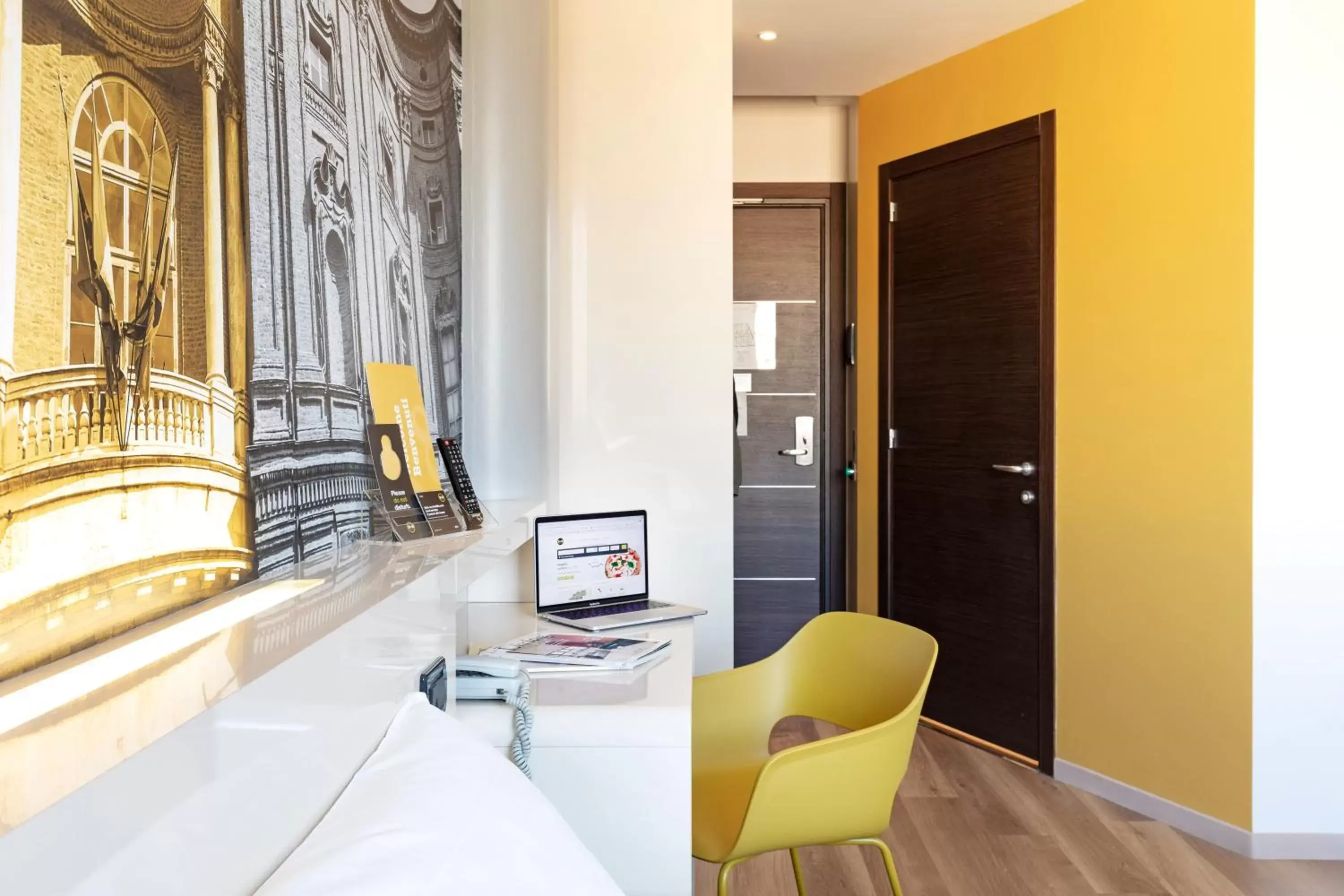 Bedroom, Seating Area in B&B Hotel Torino