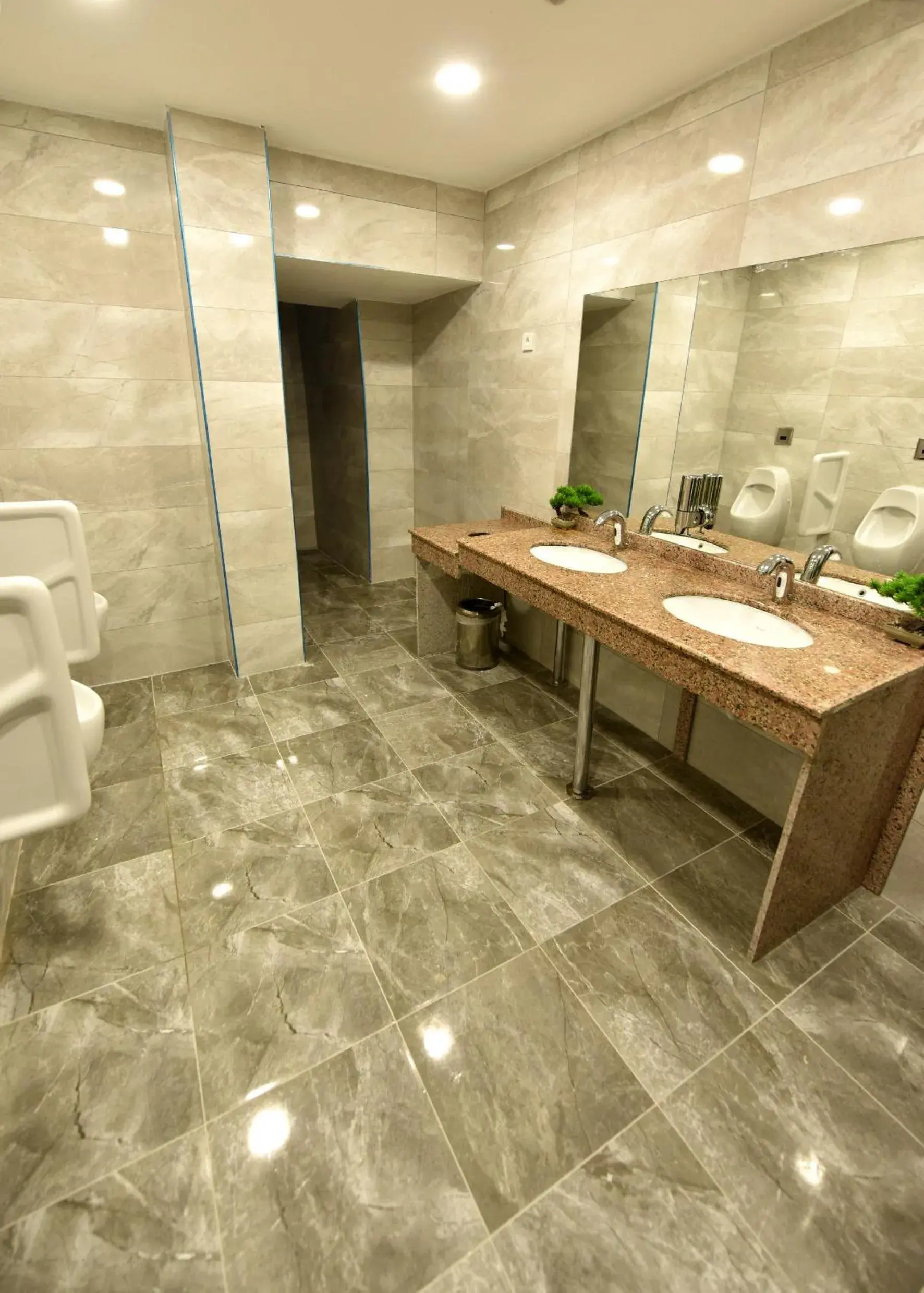 Toilet, Bathroom in Sahil Hotel Pendik