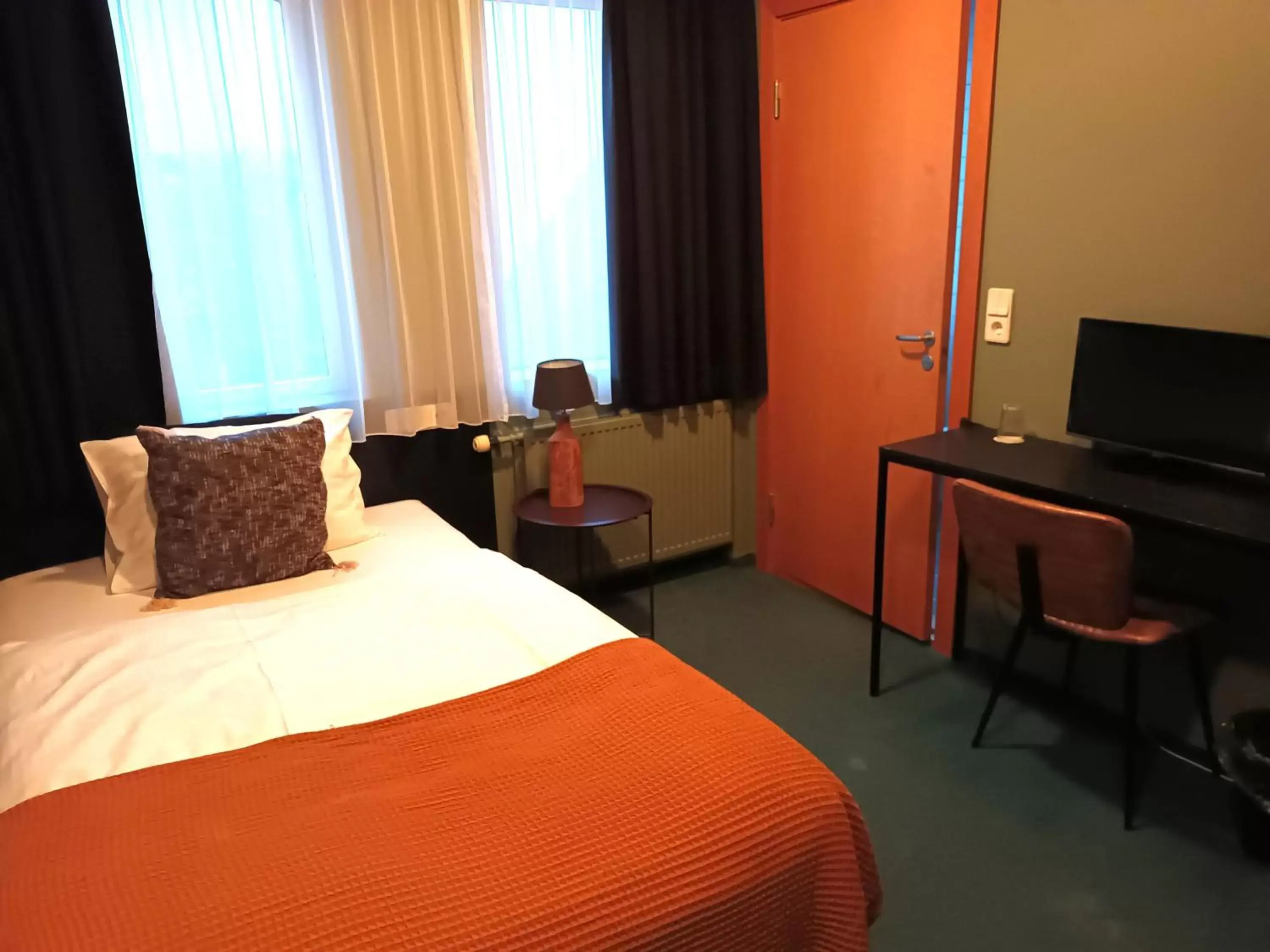 Bed in Hotel Leifur Eiriksson