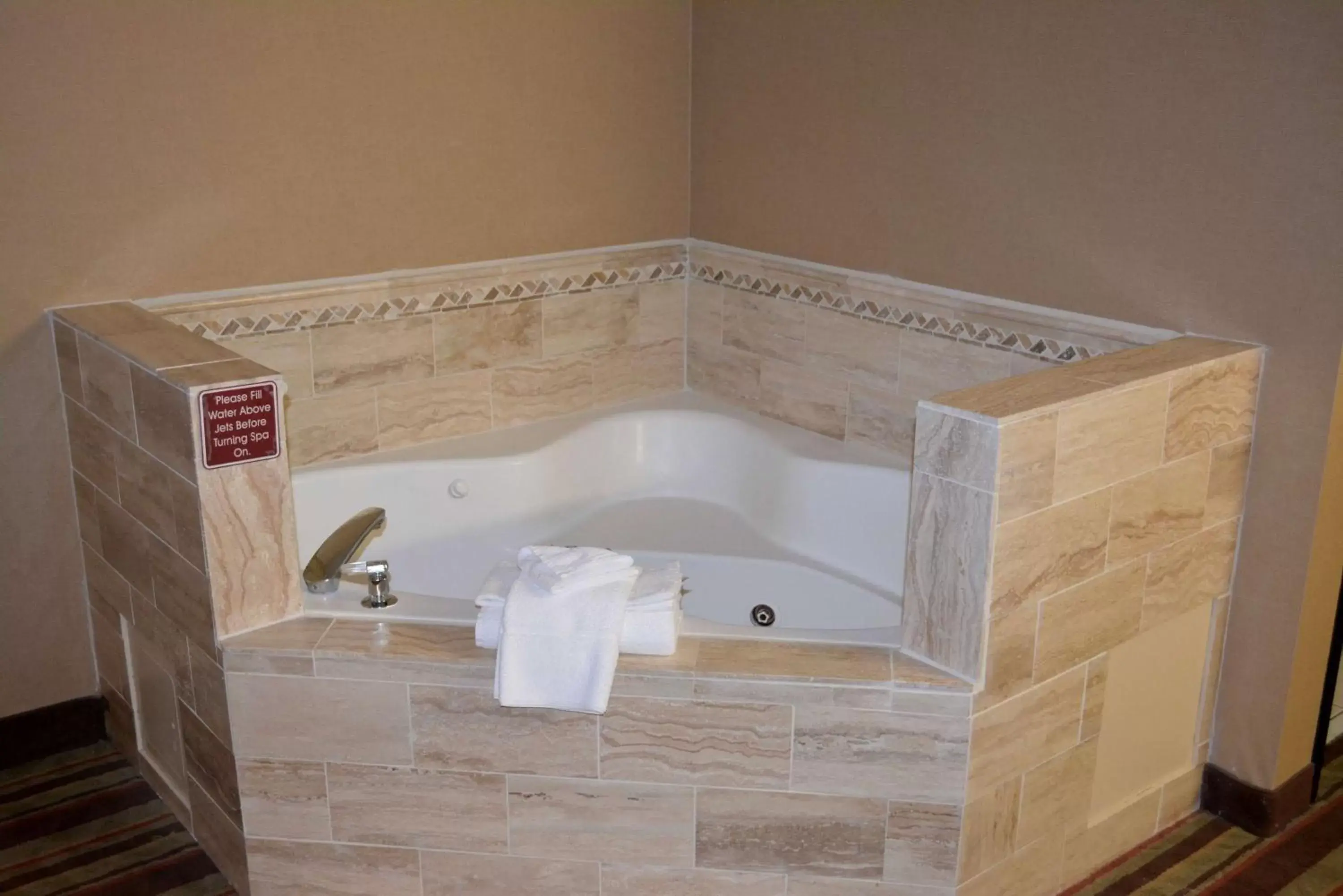 Photo of the whole room, Bathroom in Best Western Wilsonville Inn & Suites