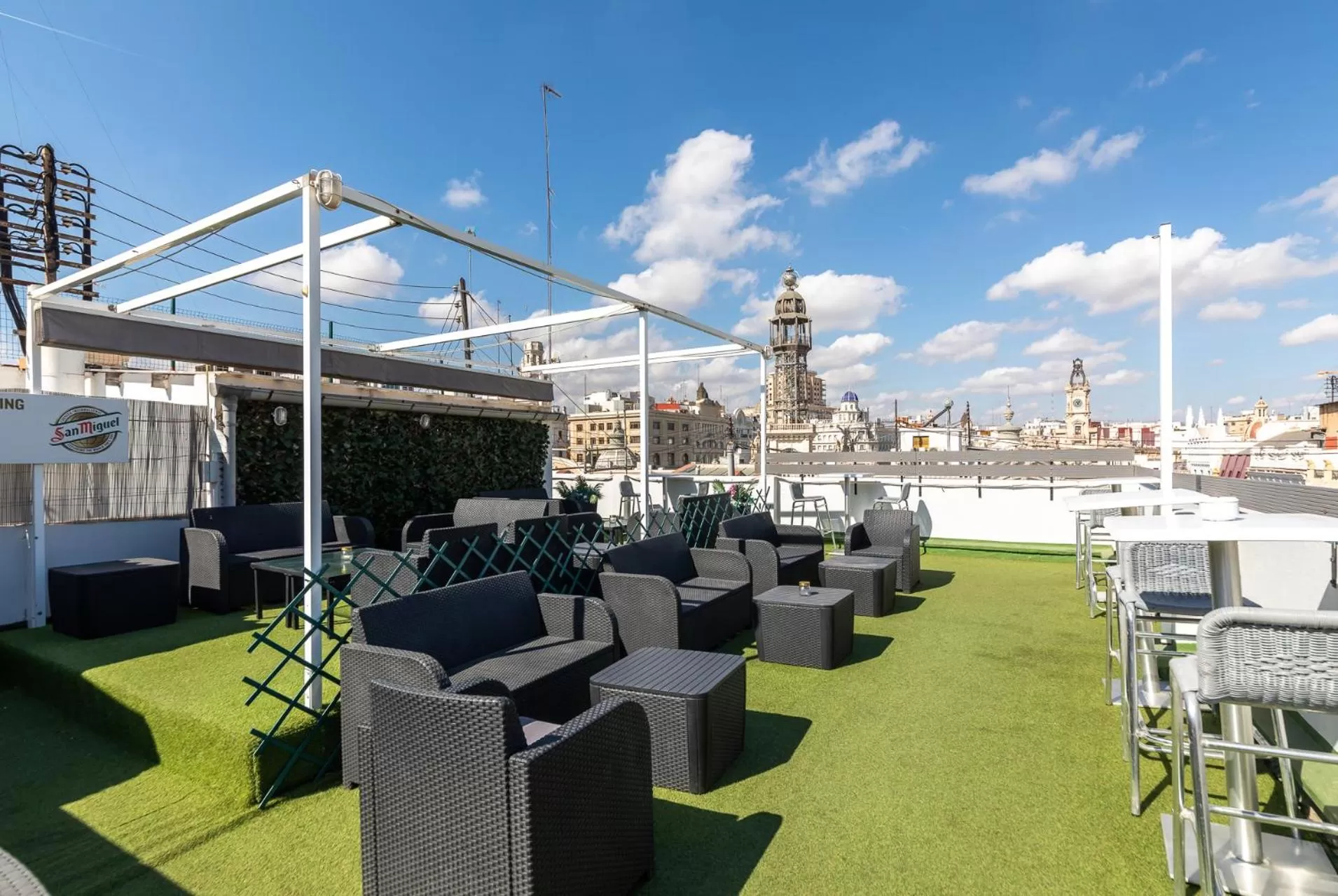 Day in Sweet Hotel Continental