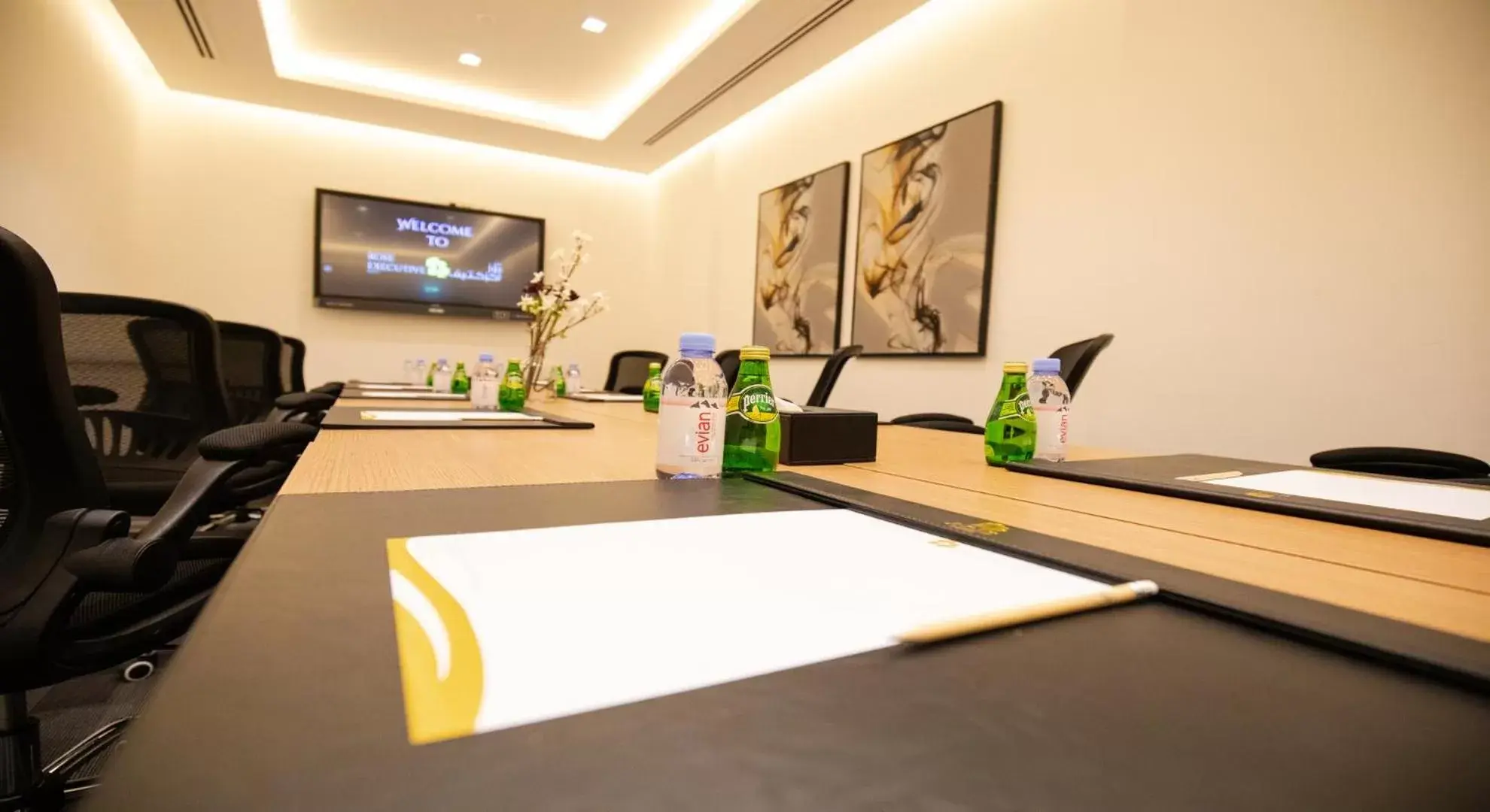 Business facilities in Rose Executive Hotel - DWTC