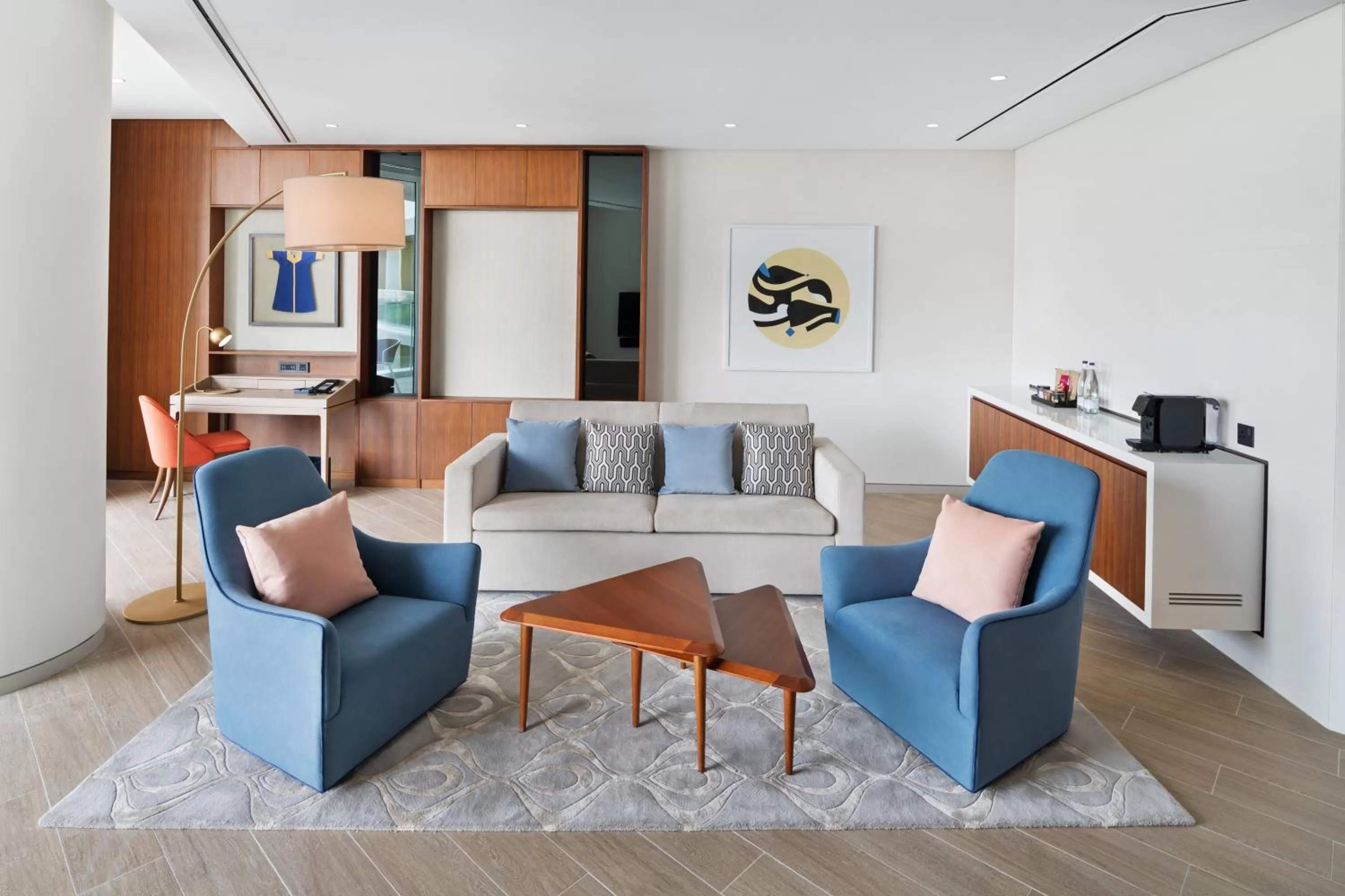 Coffee/tea facilities in JA Lake View Hotel, Dubai