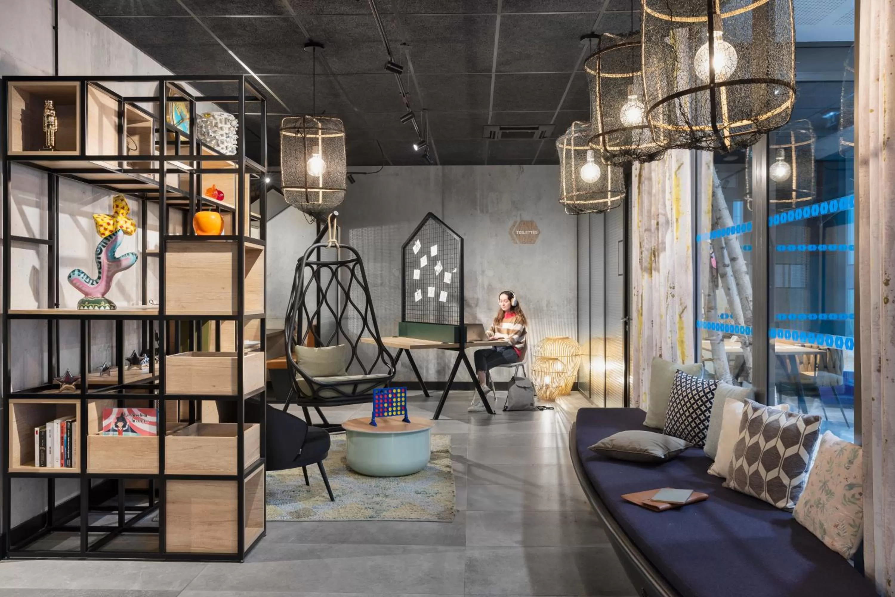 Seating area in ibis Styles Amiens Centre