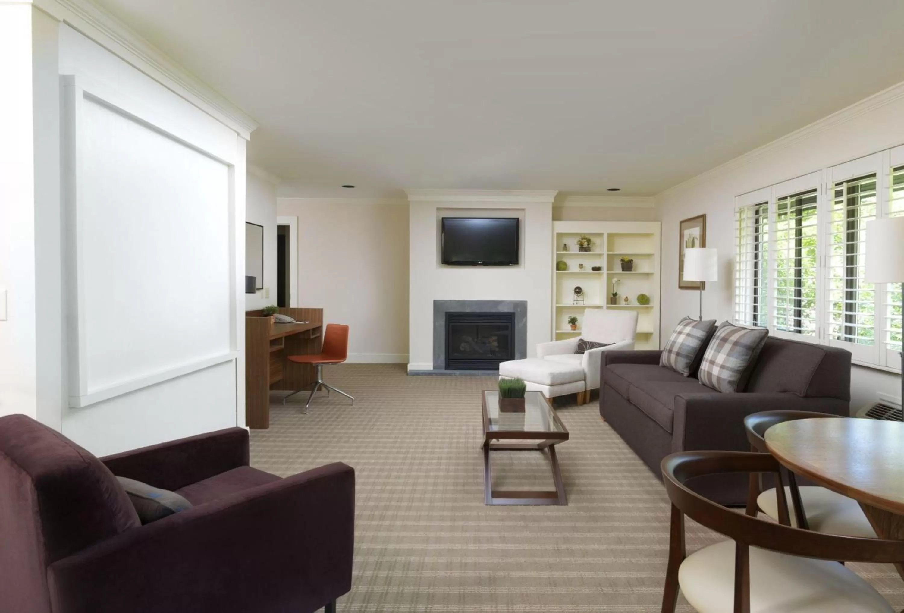 TV and multimedia in Topnotch Resort