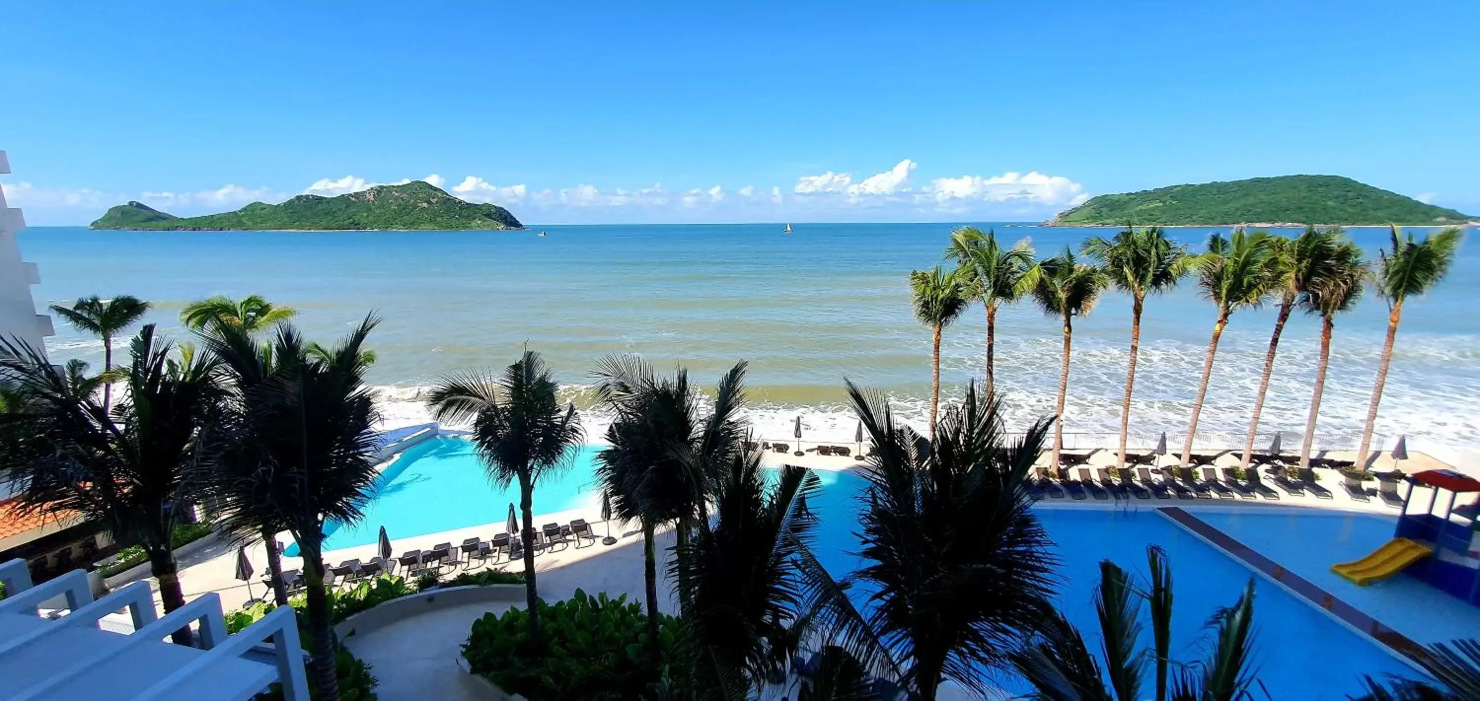 Pool View in Viaggio Resort Mazatlán