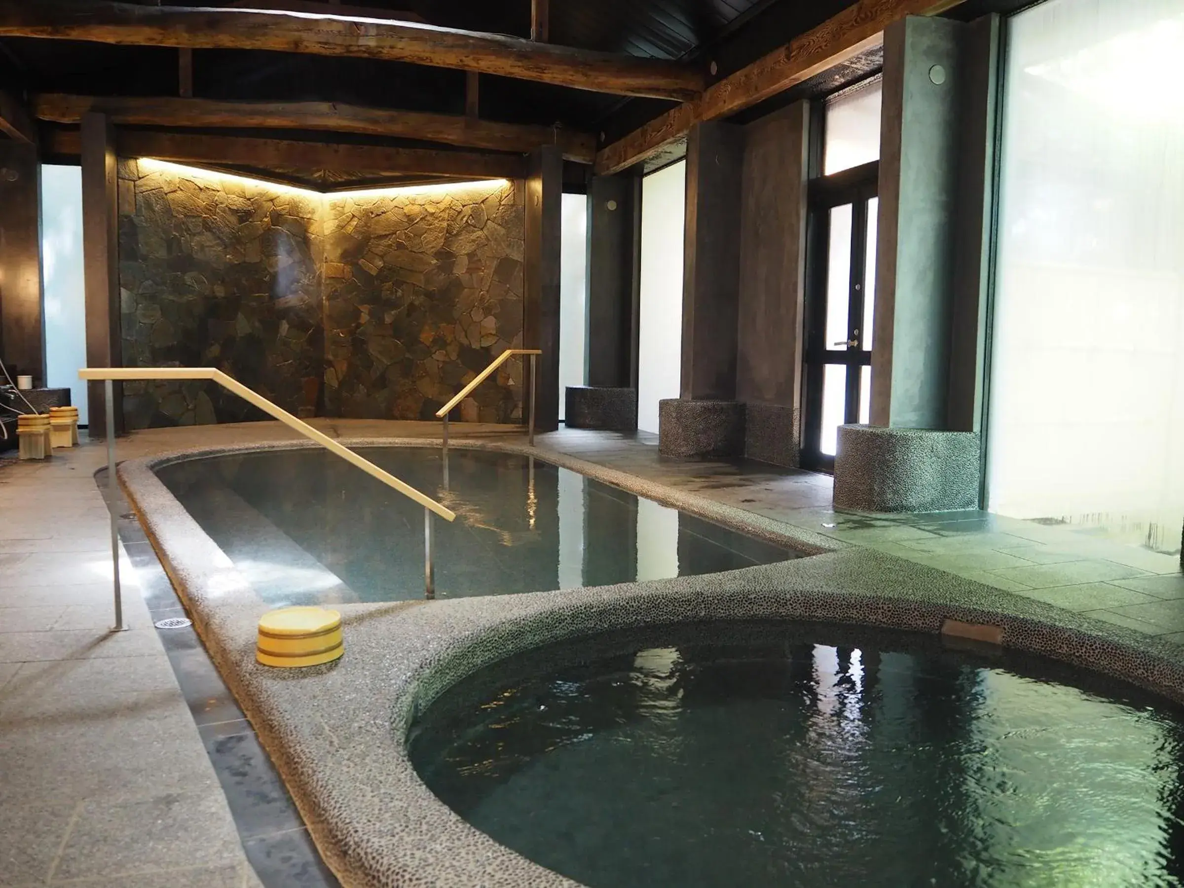 Hot Spring Bath, Swimming Pool in Negiya Ryofukaku