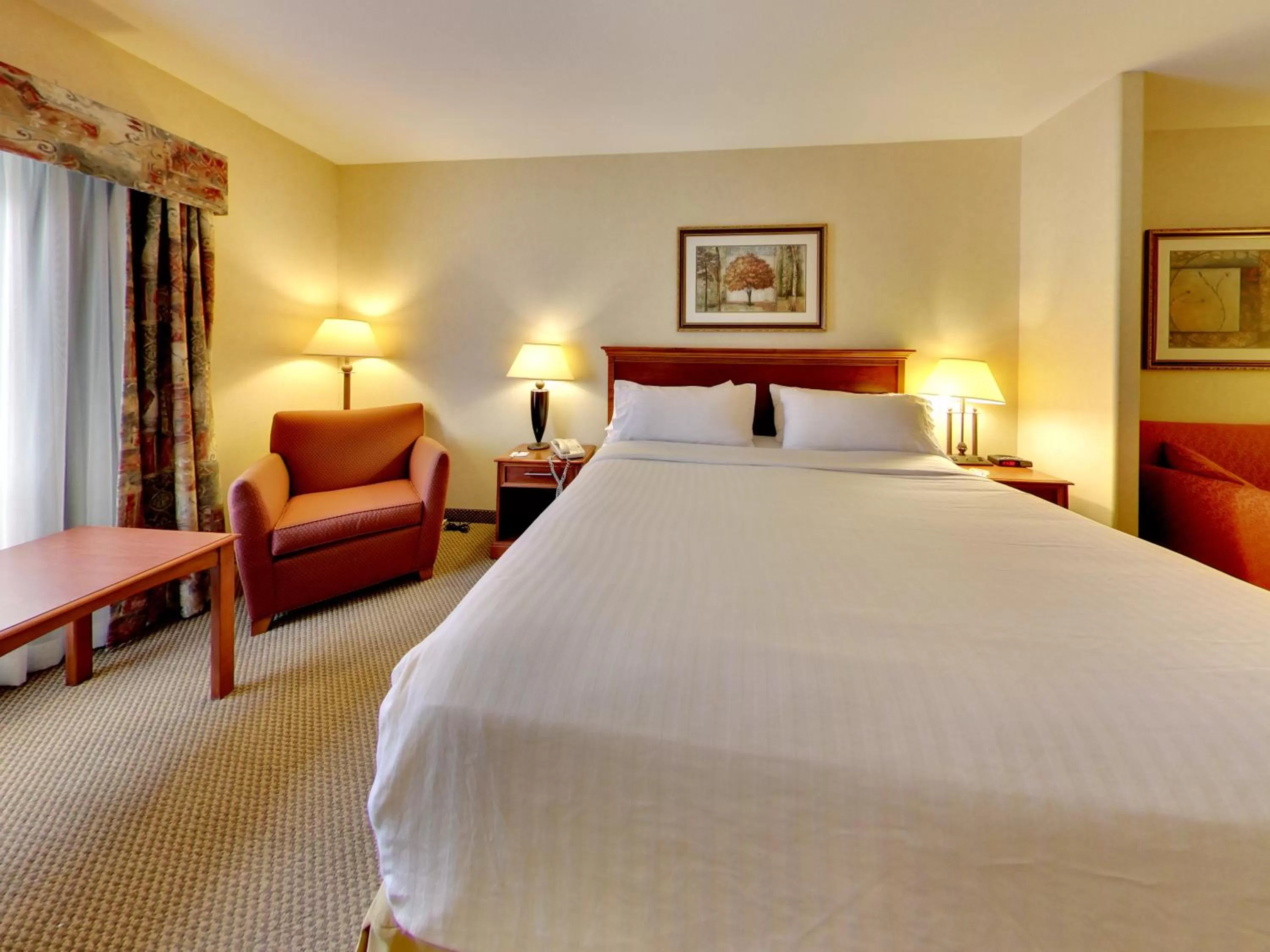 Photo of the whole room, Bed in Holiday Inn Express Hotel & Suites - Edmonton International Airport by IHG