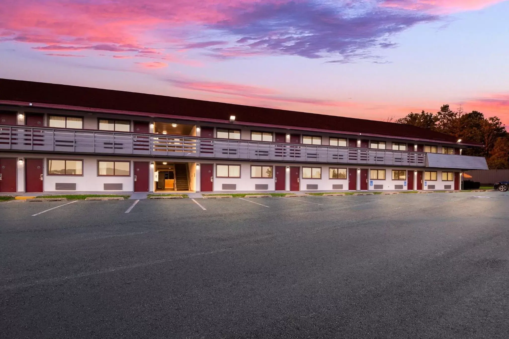 Property Building in Red Roof Inn Binghamton - Johnson City