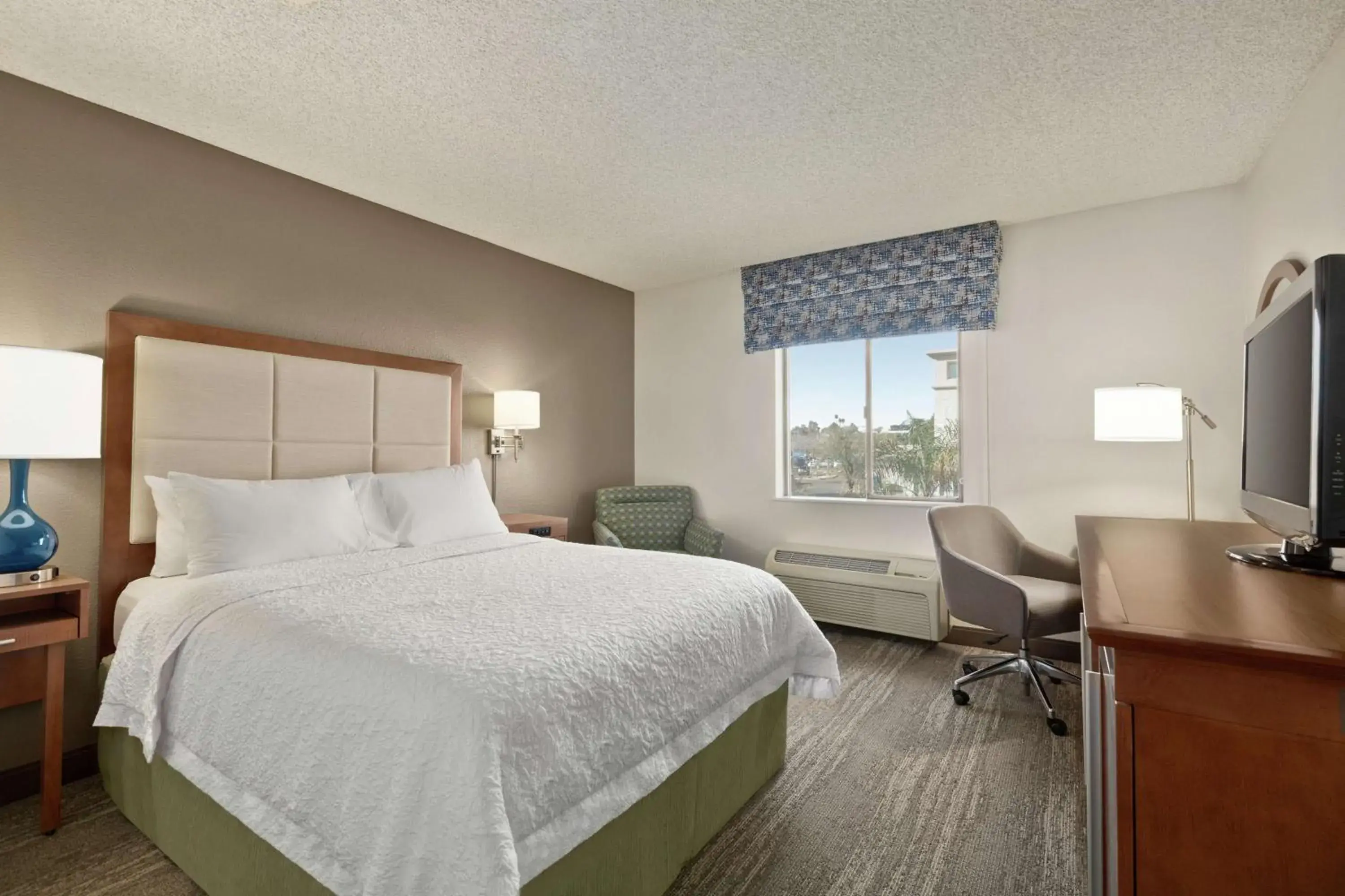 Bedroom, Bed in Hampton Inn By Hilton Phoenix-Midtown (Downtown Area)