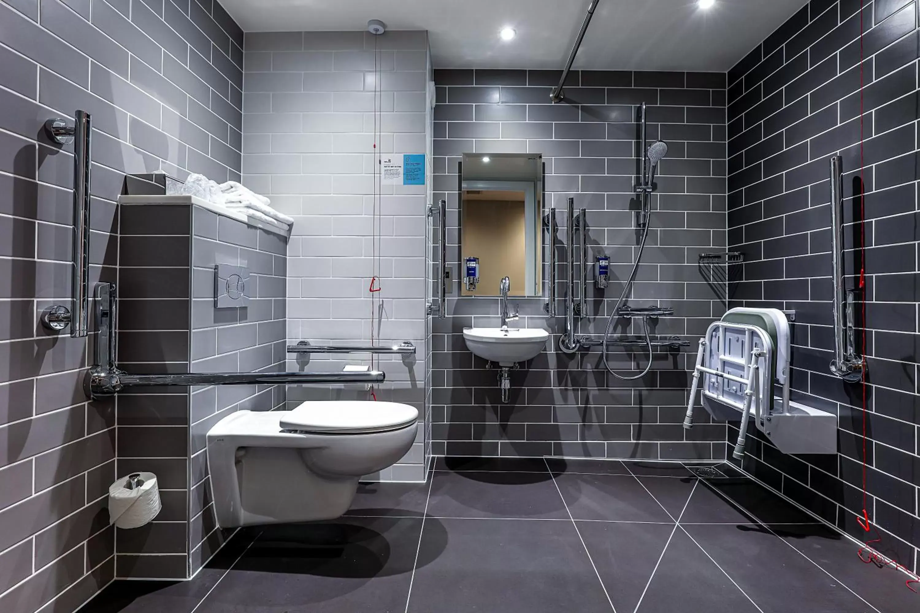 Bathroom in Holiday Inn Express - Bicester, an IHG Hotel