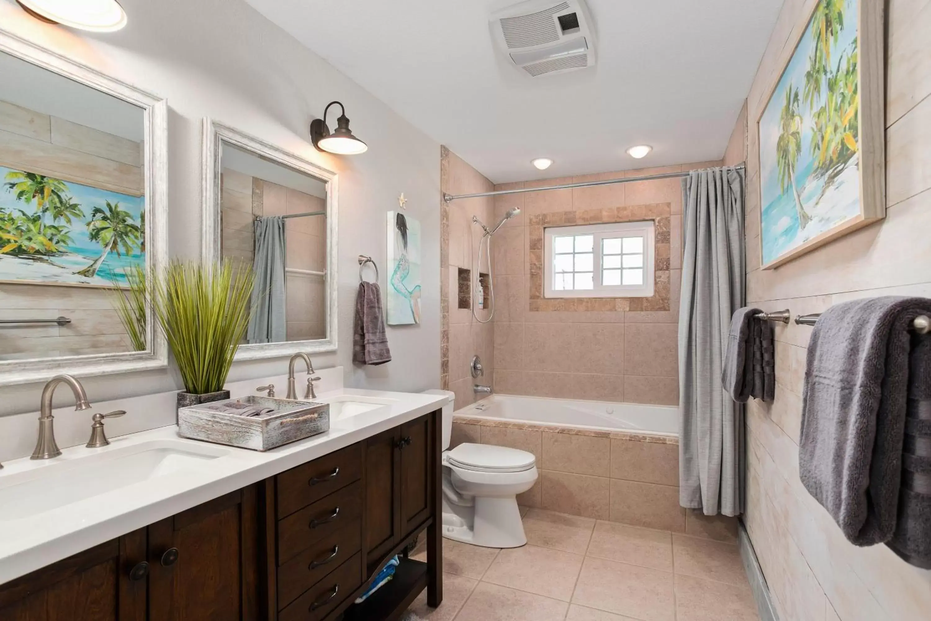 Bathroom in Latitude 26 Waterfront Boutique Resort - Bonita Springs