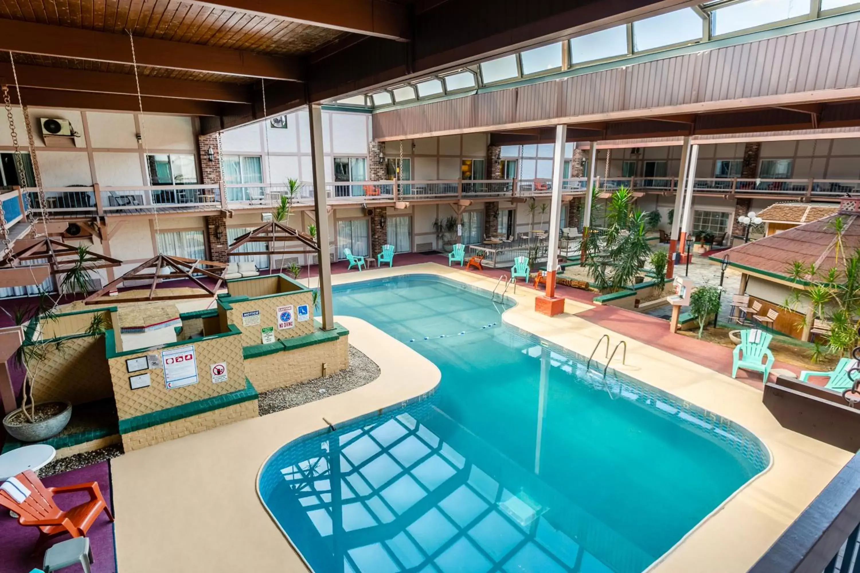 Swimming Pool in Eisenhower Hotel and Conference Center