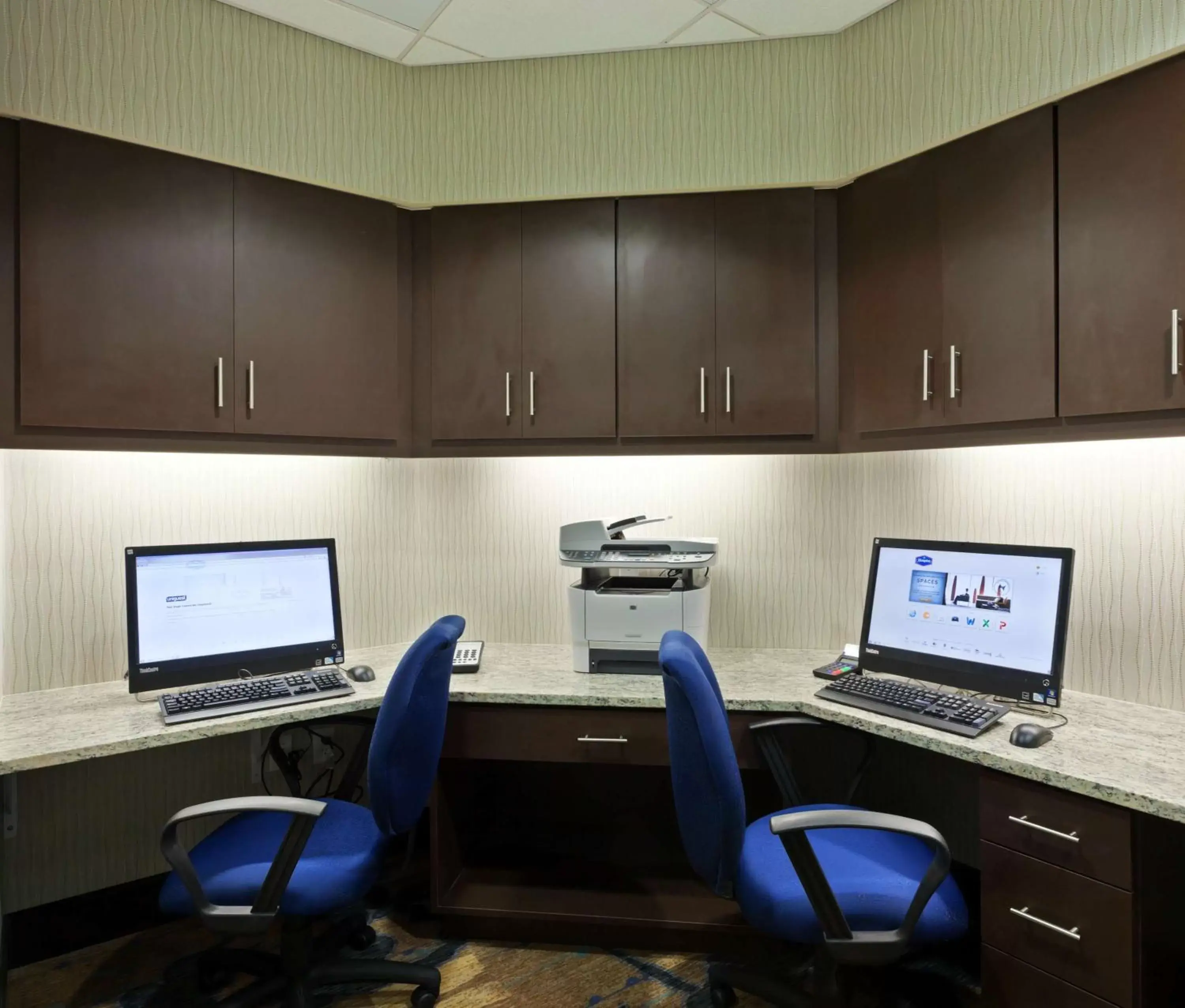 Business facilities, Business Area/Conference Room in Hampton Inn & Suites Denver Airport / Gateway Park