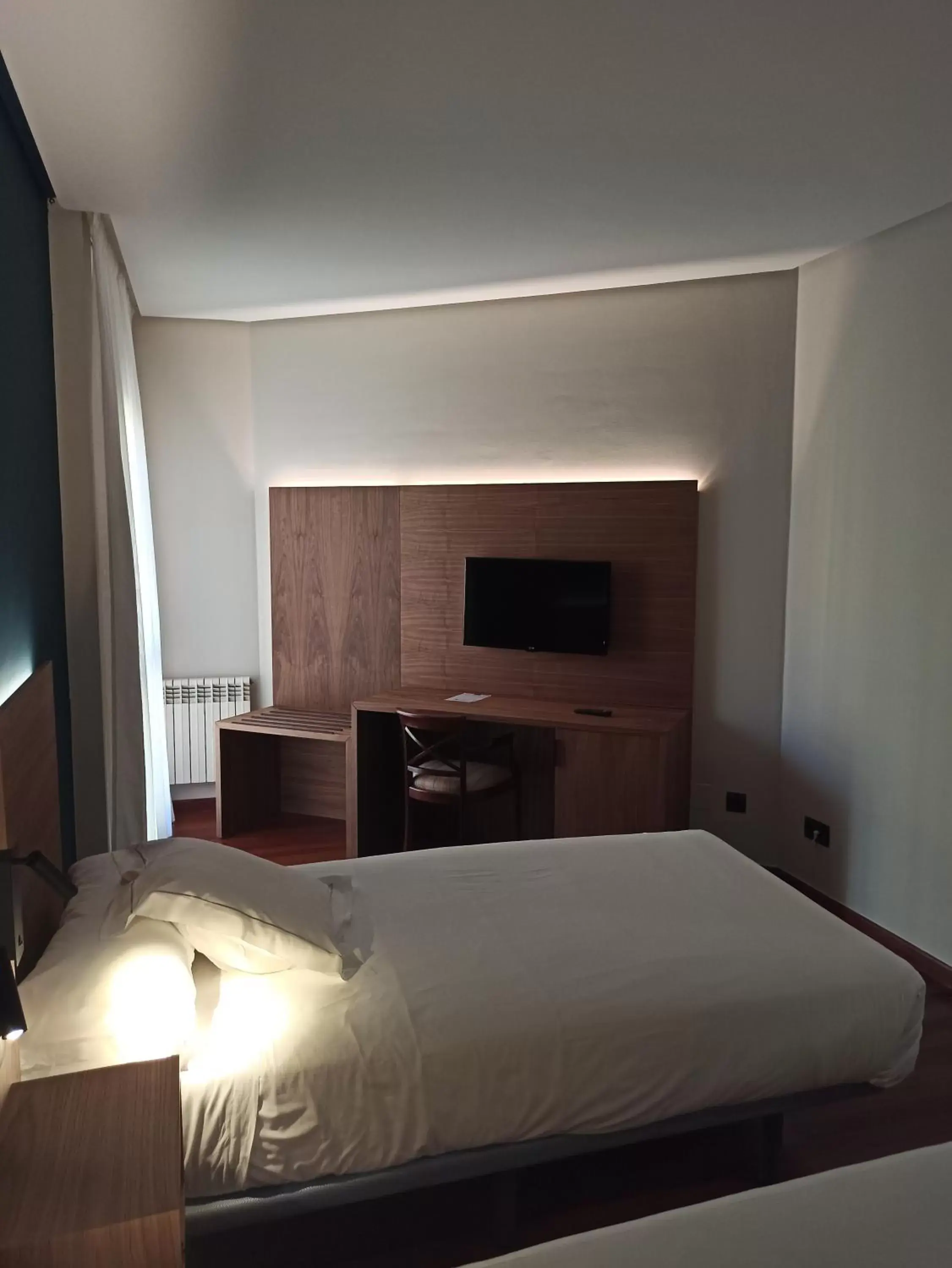 Photo of the whole room, Bed in ARVA Spa París