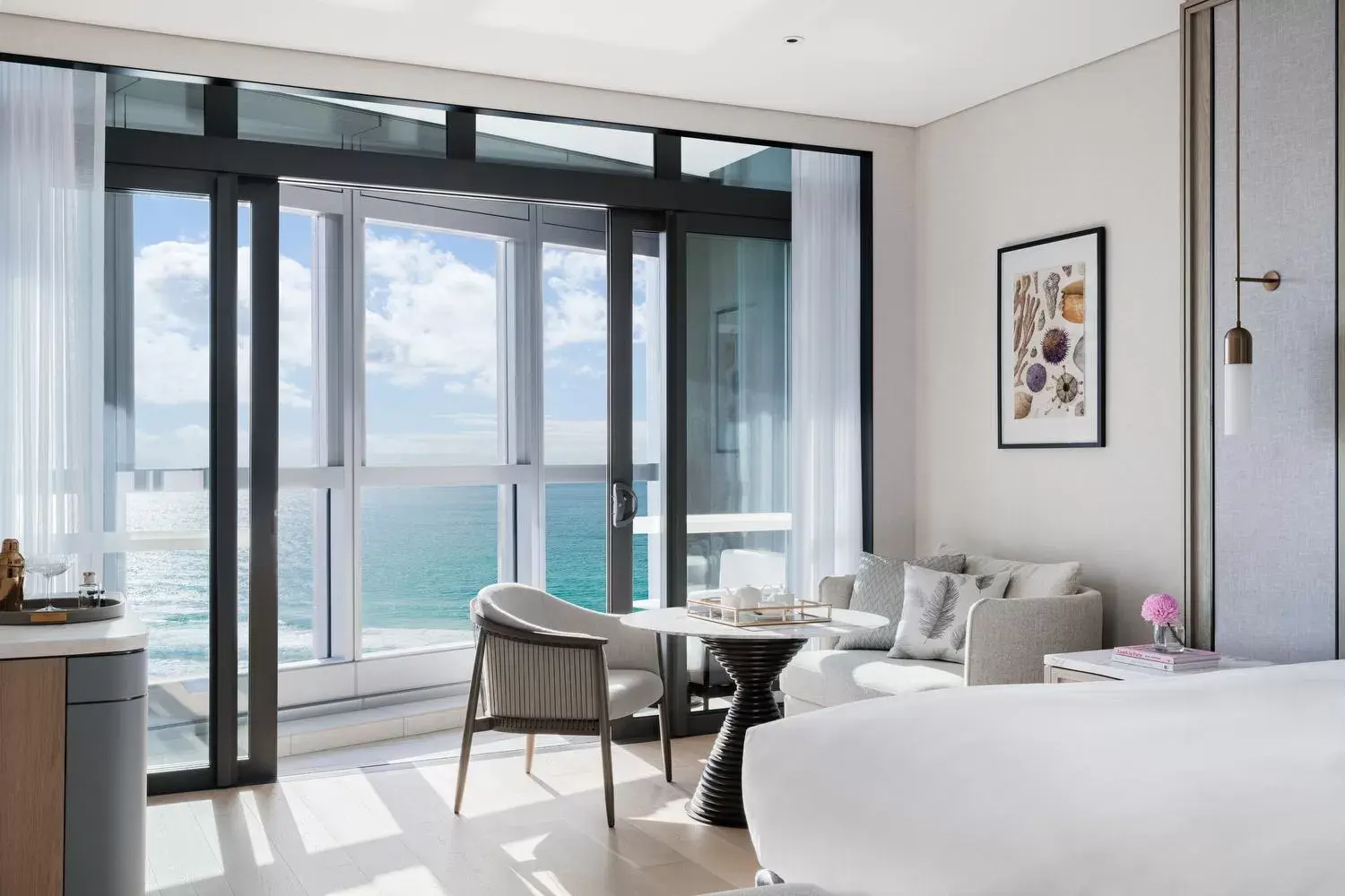 Bed in The Langham, Gold Coast and Jewel Residences