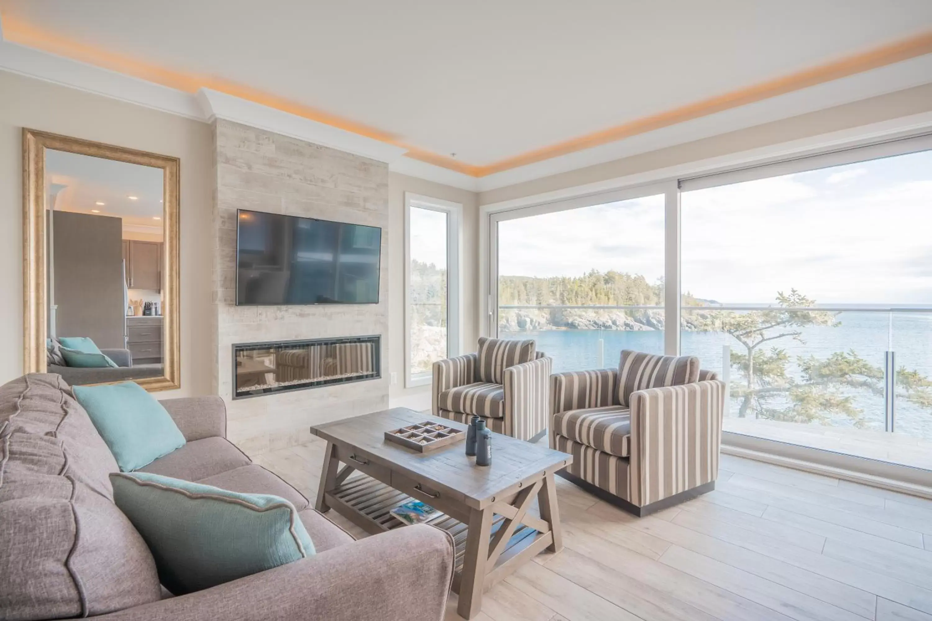 Living room, Seating Area in SookePoint Ocean Cottage Resort