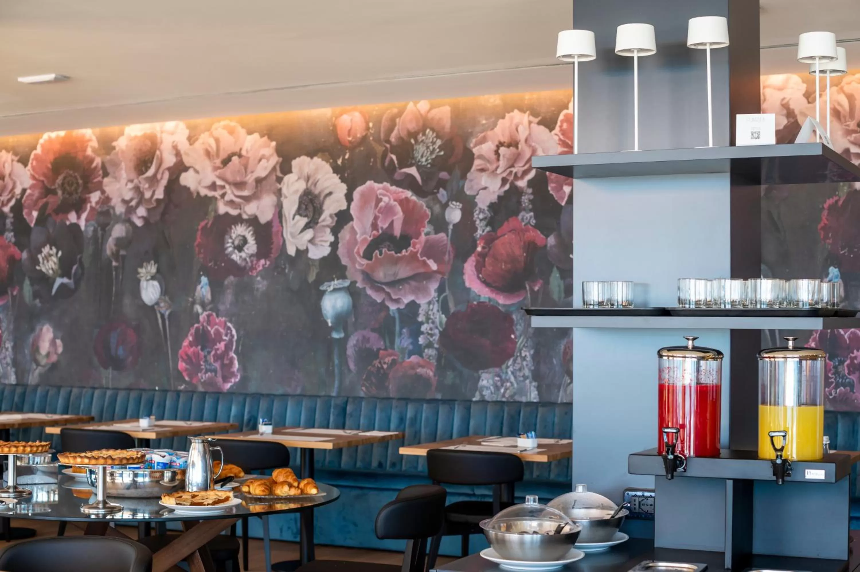 Breakfast in Hotel Punta Tipa