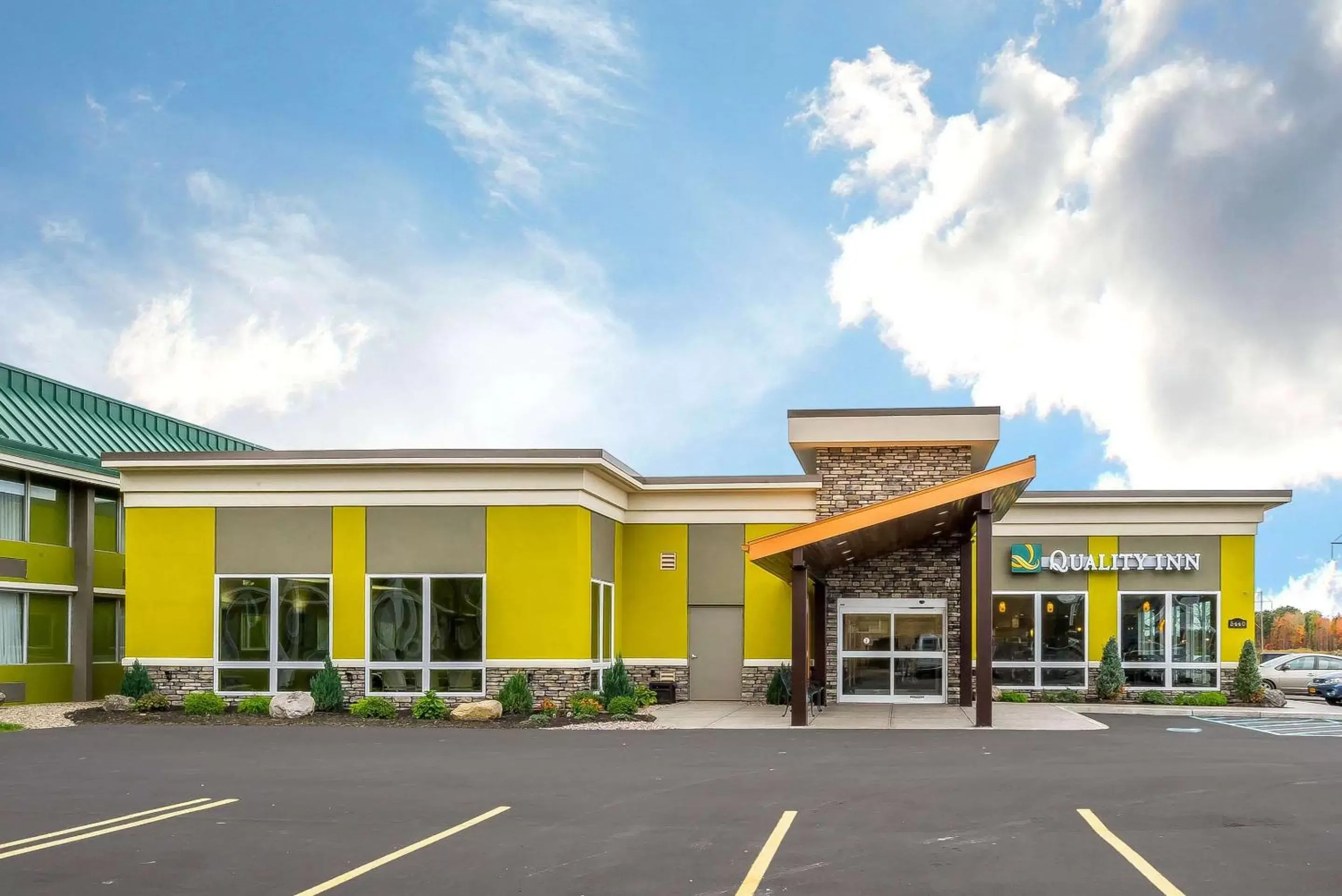 Property Building in Quality Inn Buffalo/Hamburg, NY