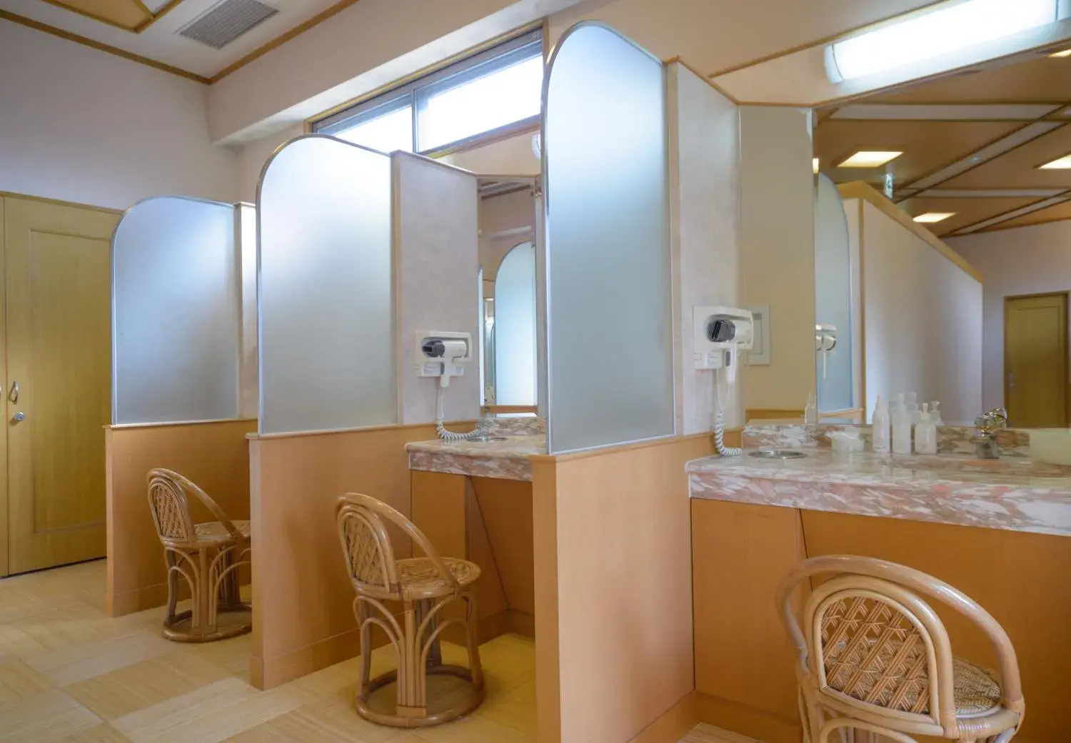 Spa and wellness centre/facilities, Bathroom in Azumaen