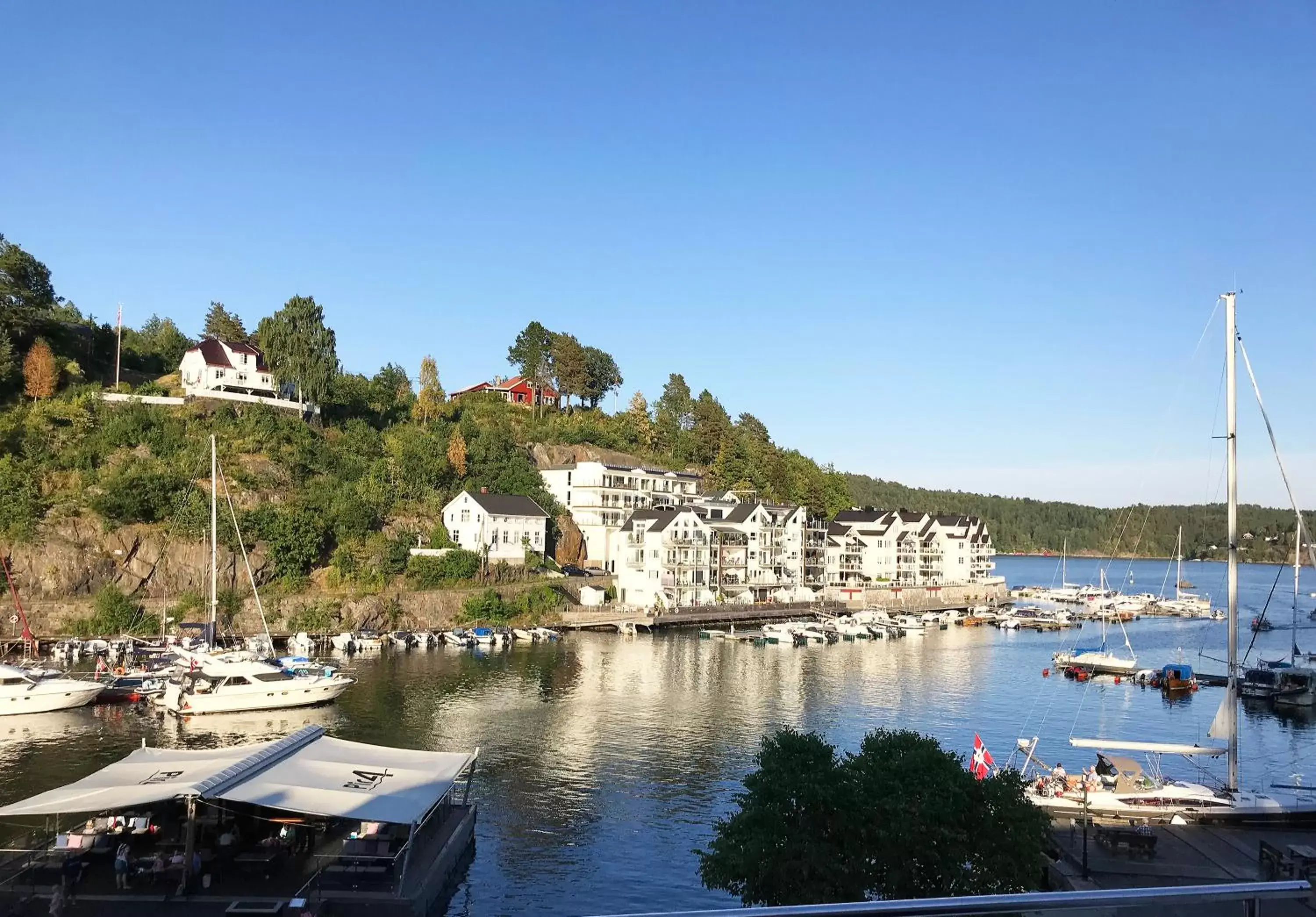 Neighbourhood in Tvedestrand Fjordhotell - Unike Hoteller