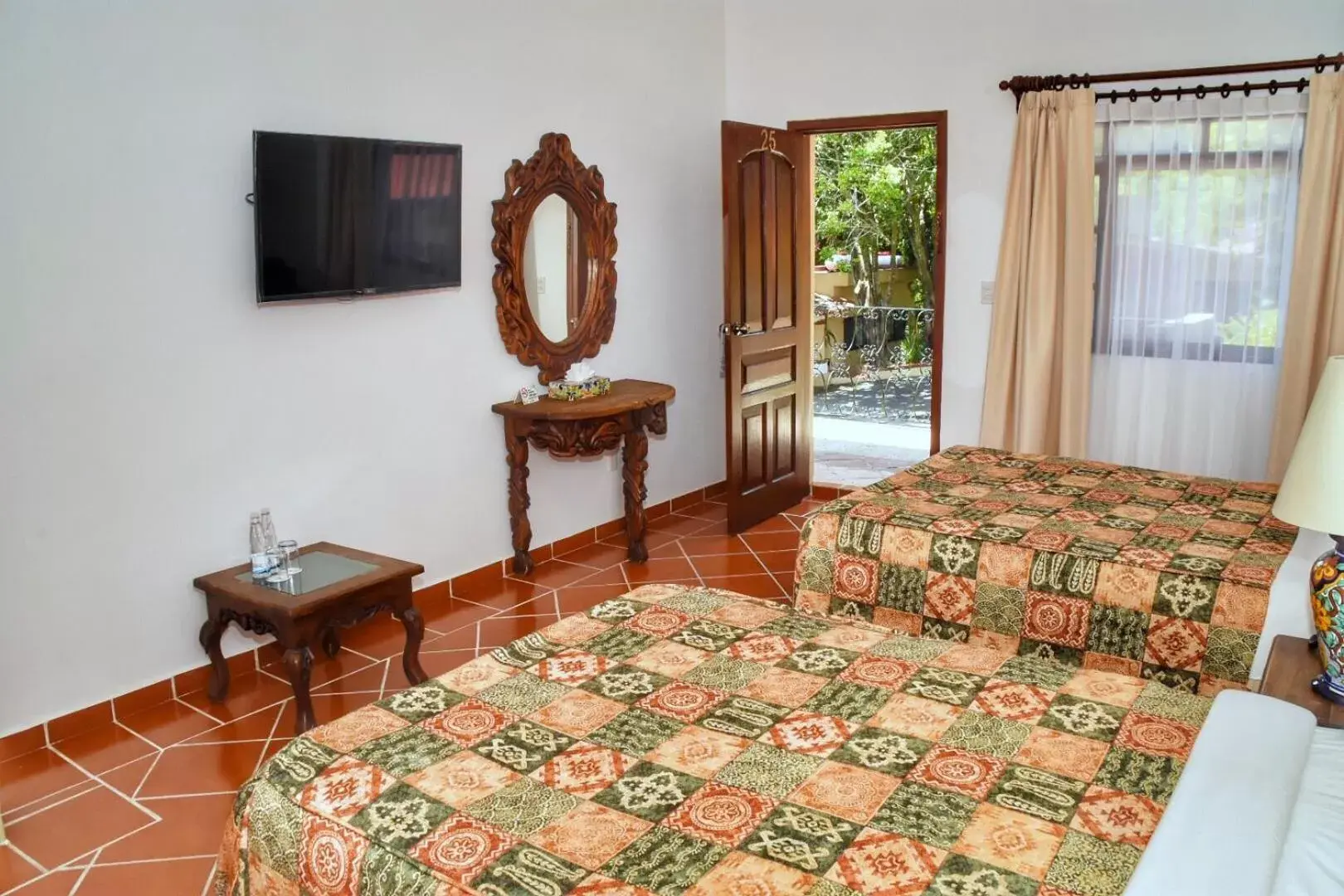 Photo of the whole room, Bed in Hotel Spa Posada Tlaltenango