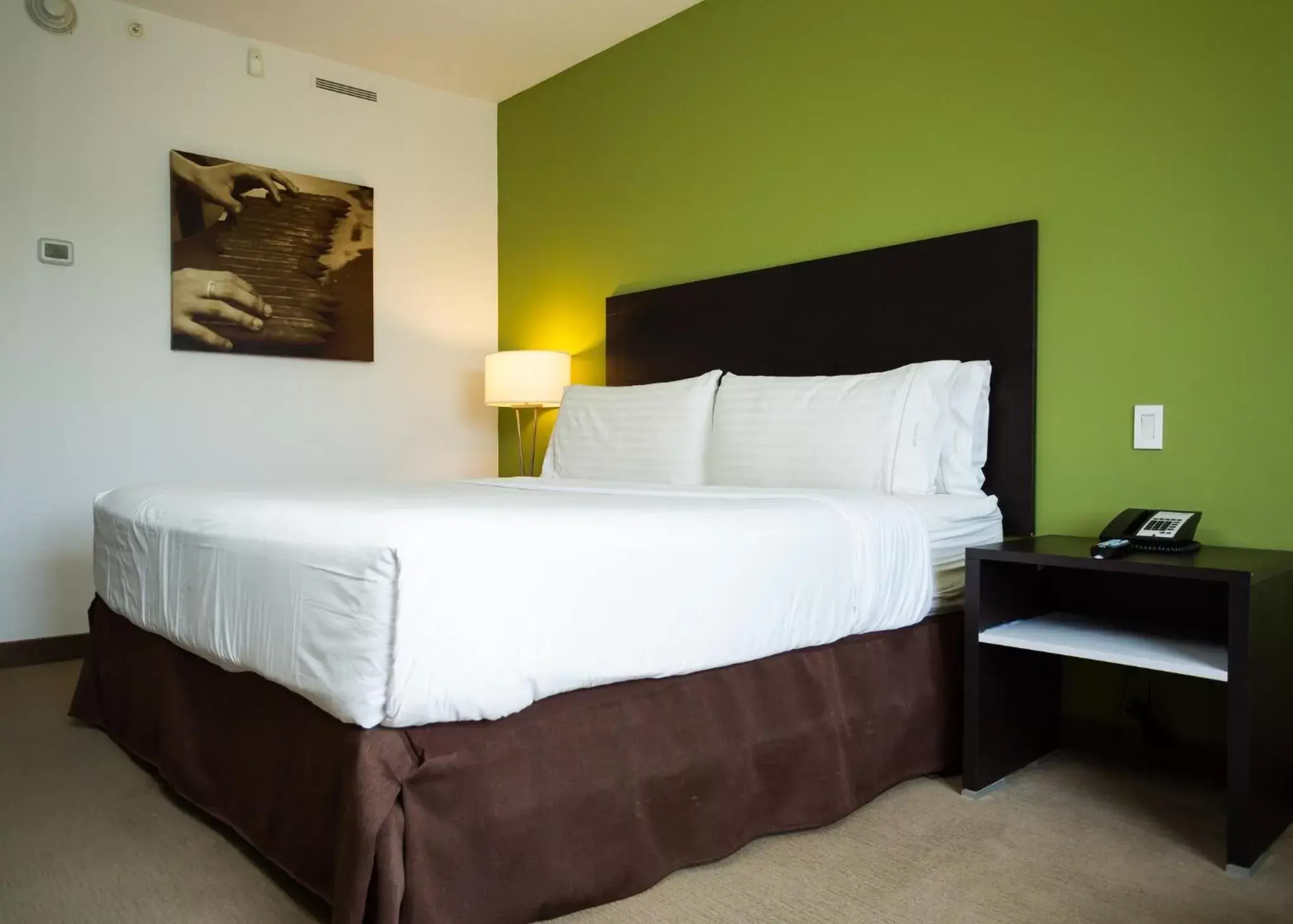 Photo of the whole room, Bed in Holiday Inn Express Managua, an IHG Hotel