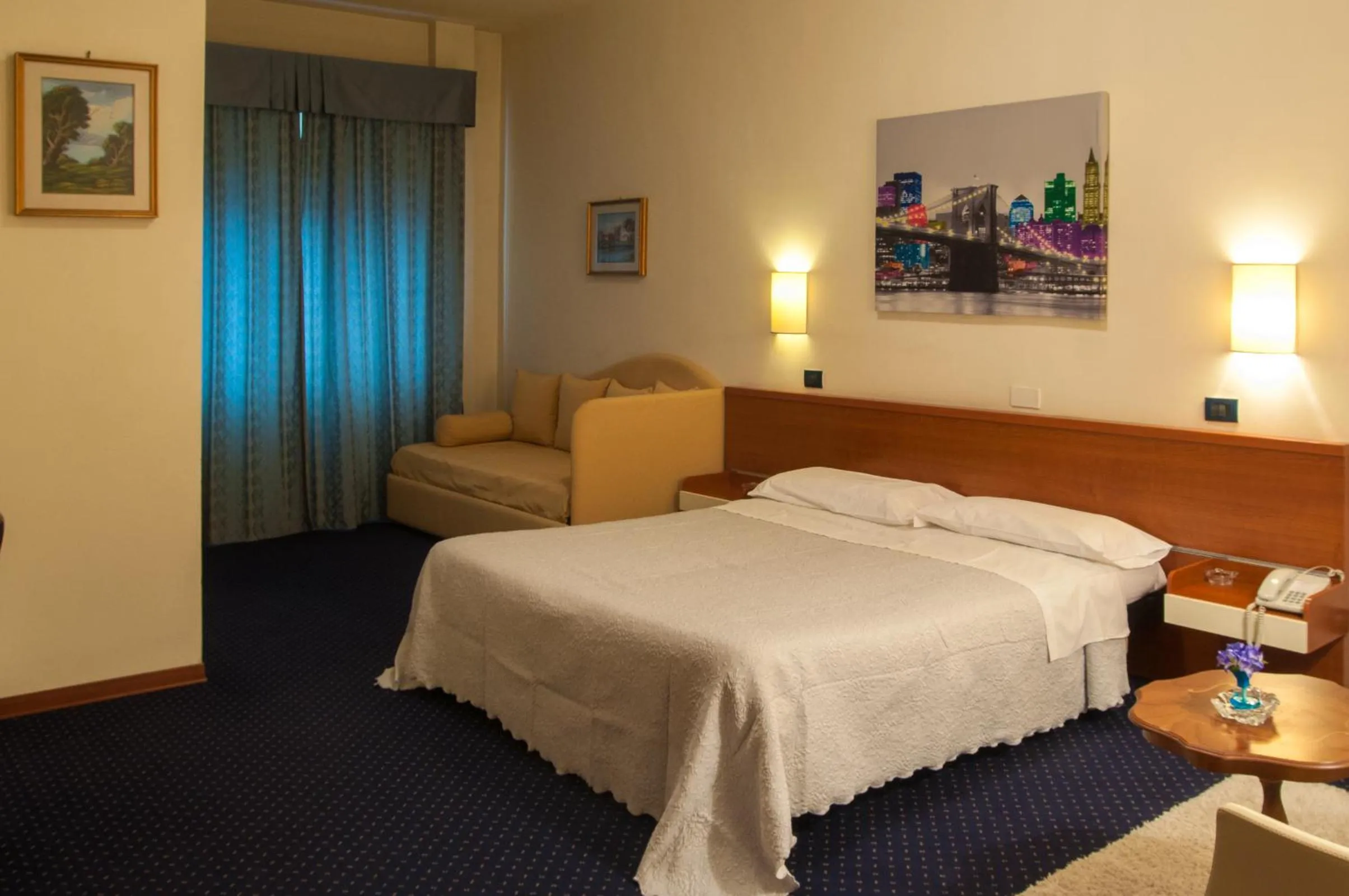 Photo of the whole room, Bed in Hotel Elefante Bianco