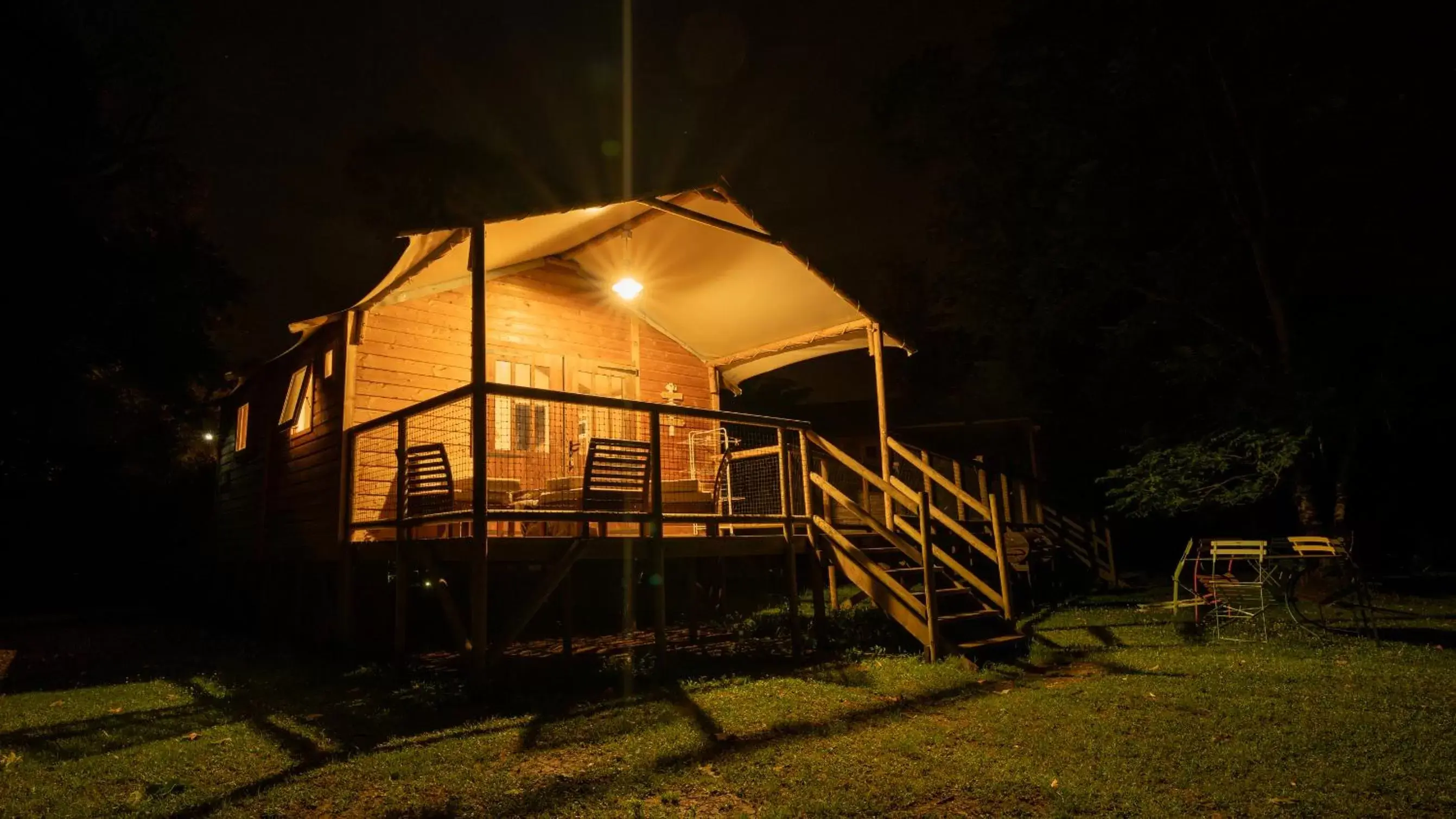 Night, Property Building in Le Village de la Champagne - Slowmoov