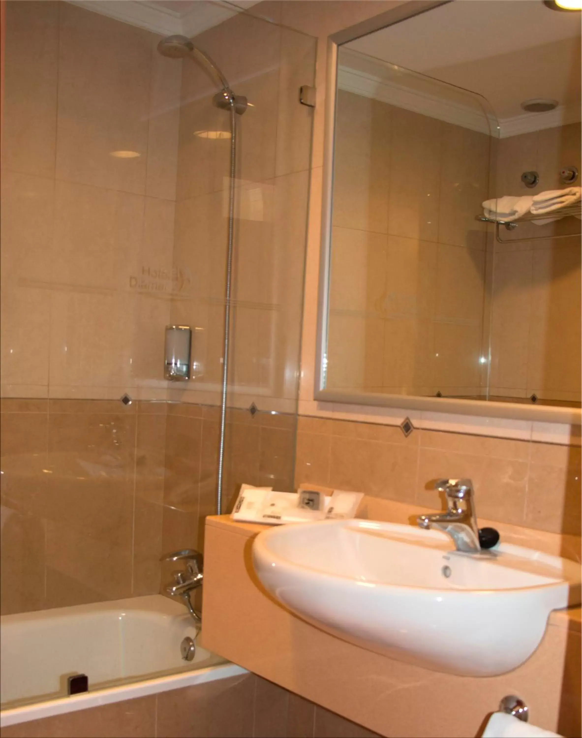 Bathroom in Hotel Diamar