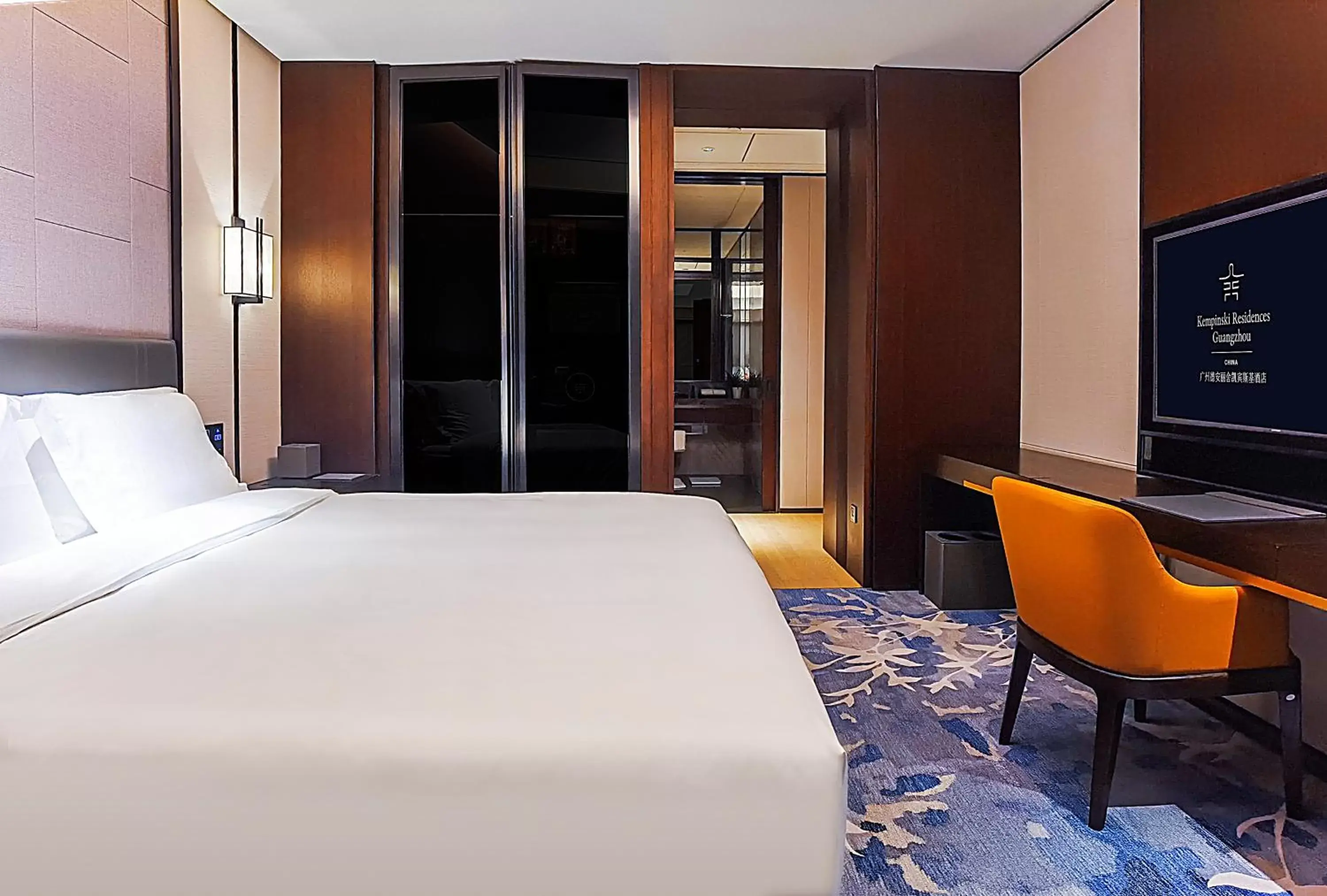 TV and multimedia, Bed in Kempinski Residences Guangzhou