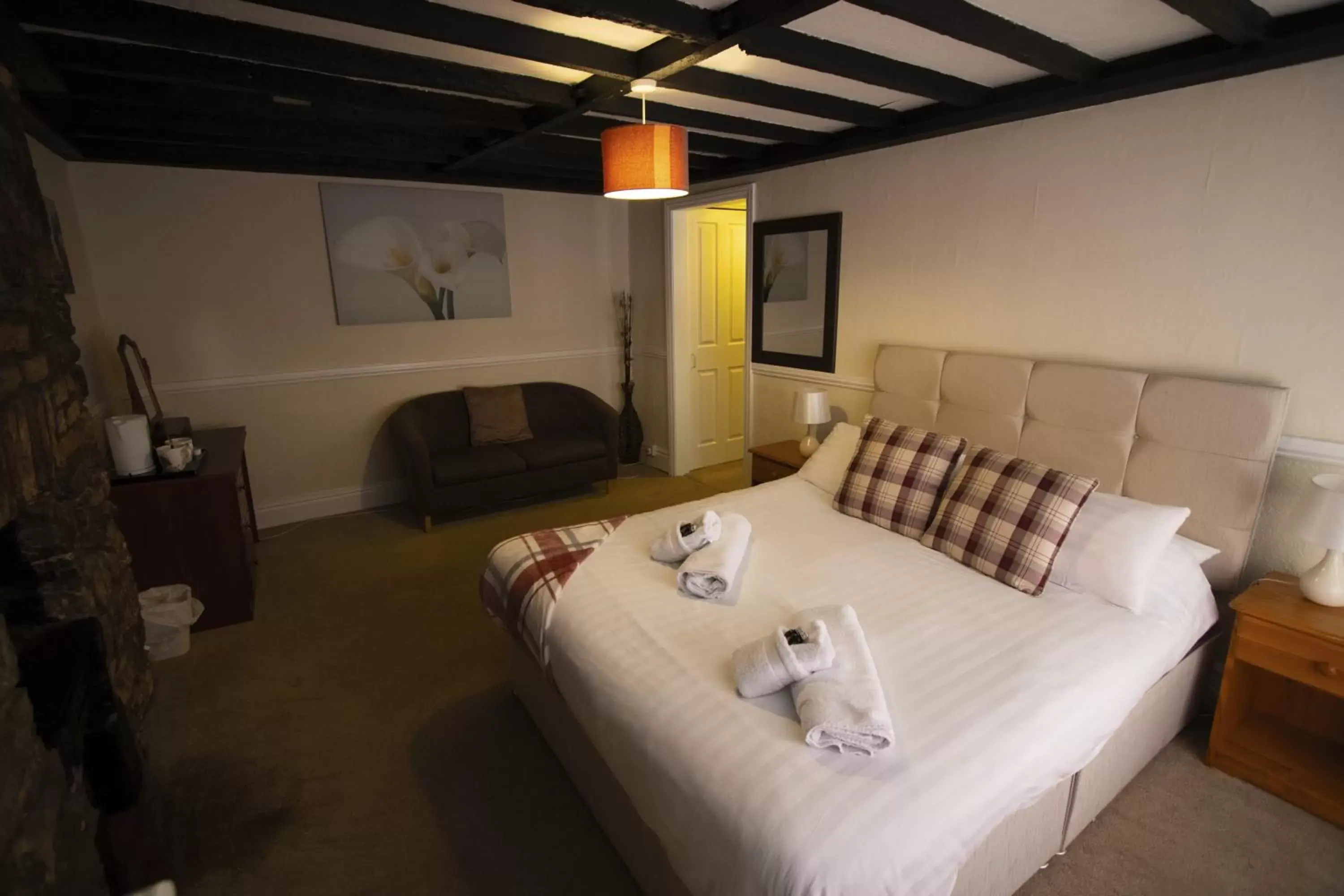 Bed in parsonage farm inn