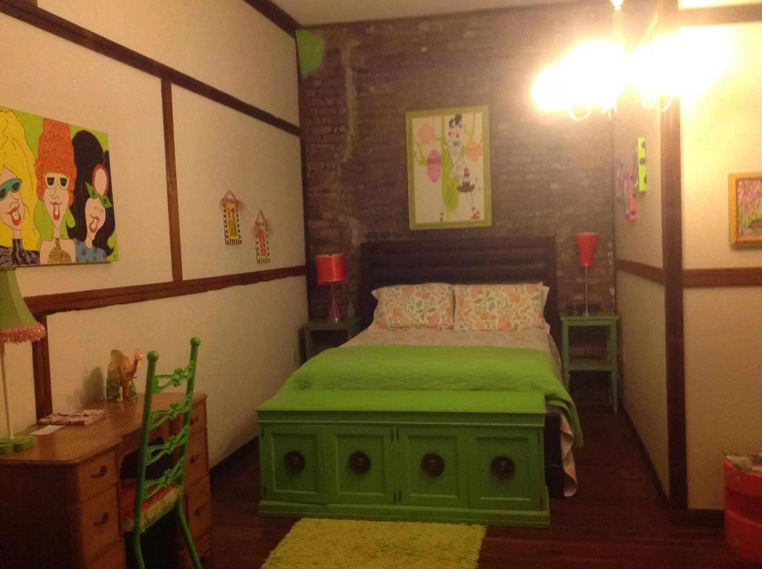 Bed in The Main Street Hotel